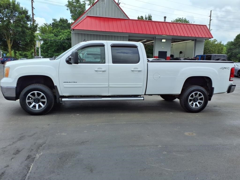 2010 Gmc Sierra SLT photo 2