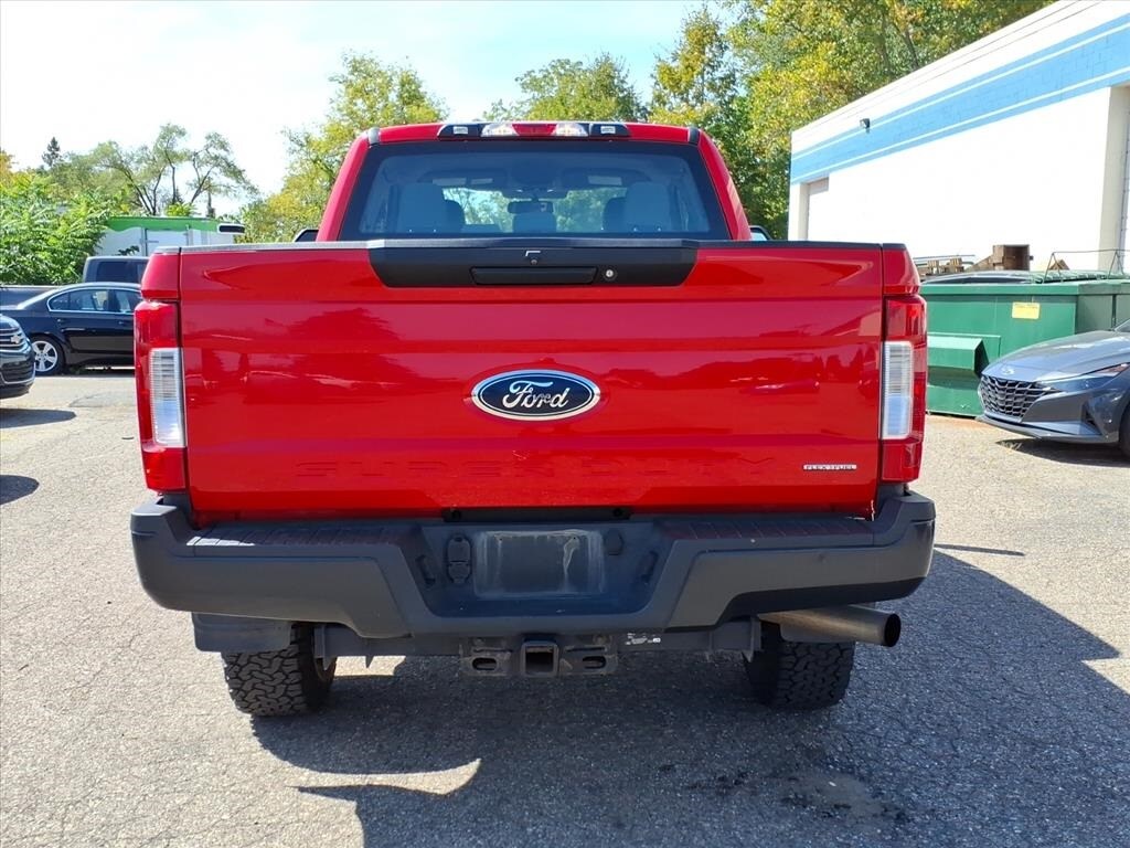 2019 Ford F-250 photo 2