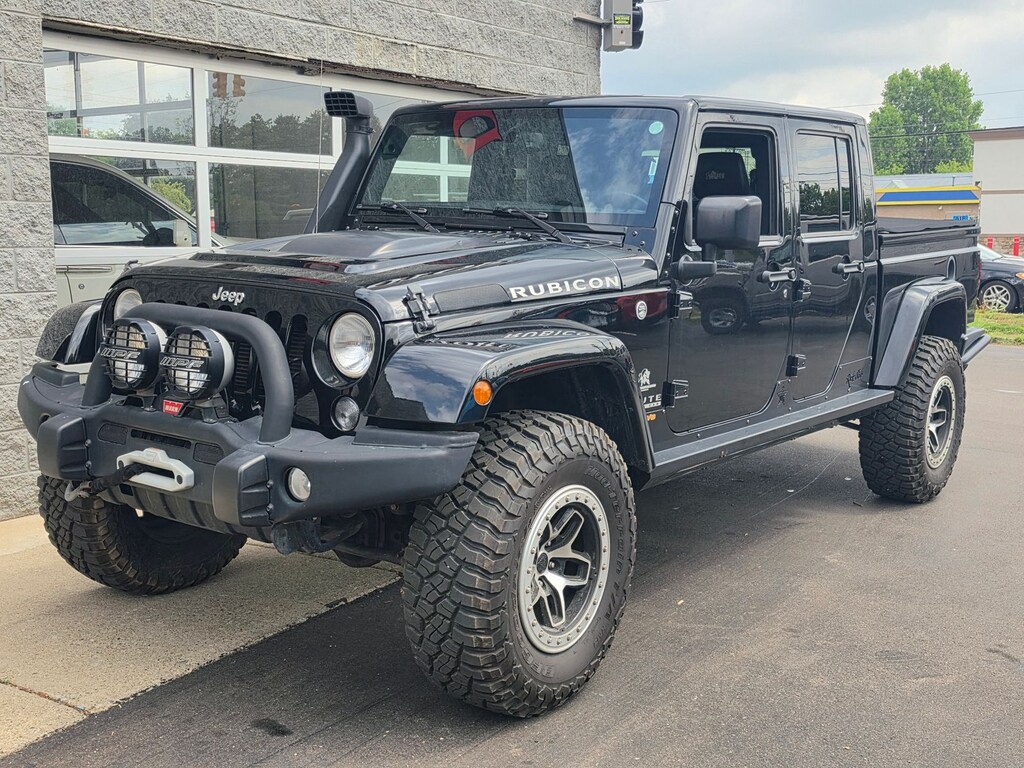 Used 2016 Jeep Wrangler Unlimited Rubicon SUV