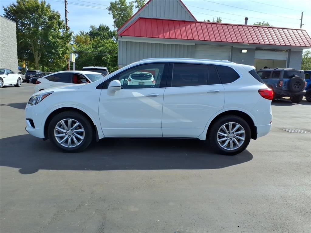 2019 Buick Envision Essence photo 2