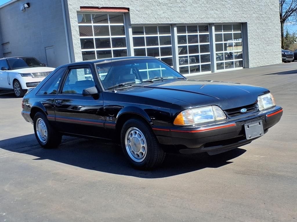 1988 Ford Mustang - Photo 7