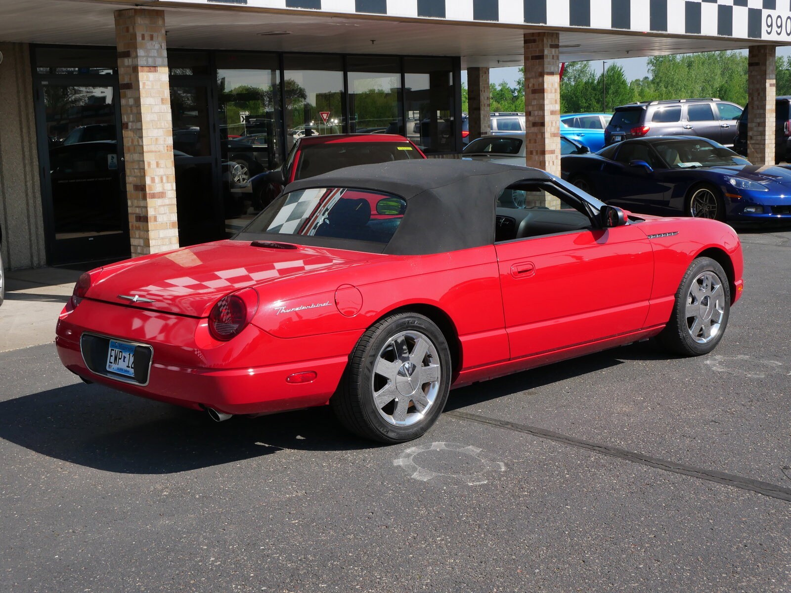 2002 Ford Thunderbird Premium photo 3
