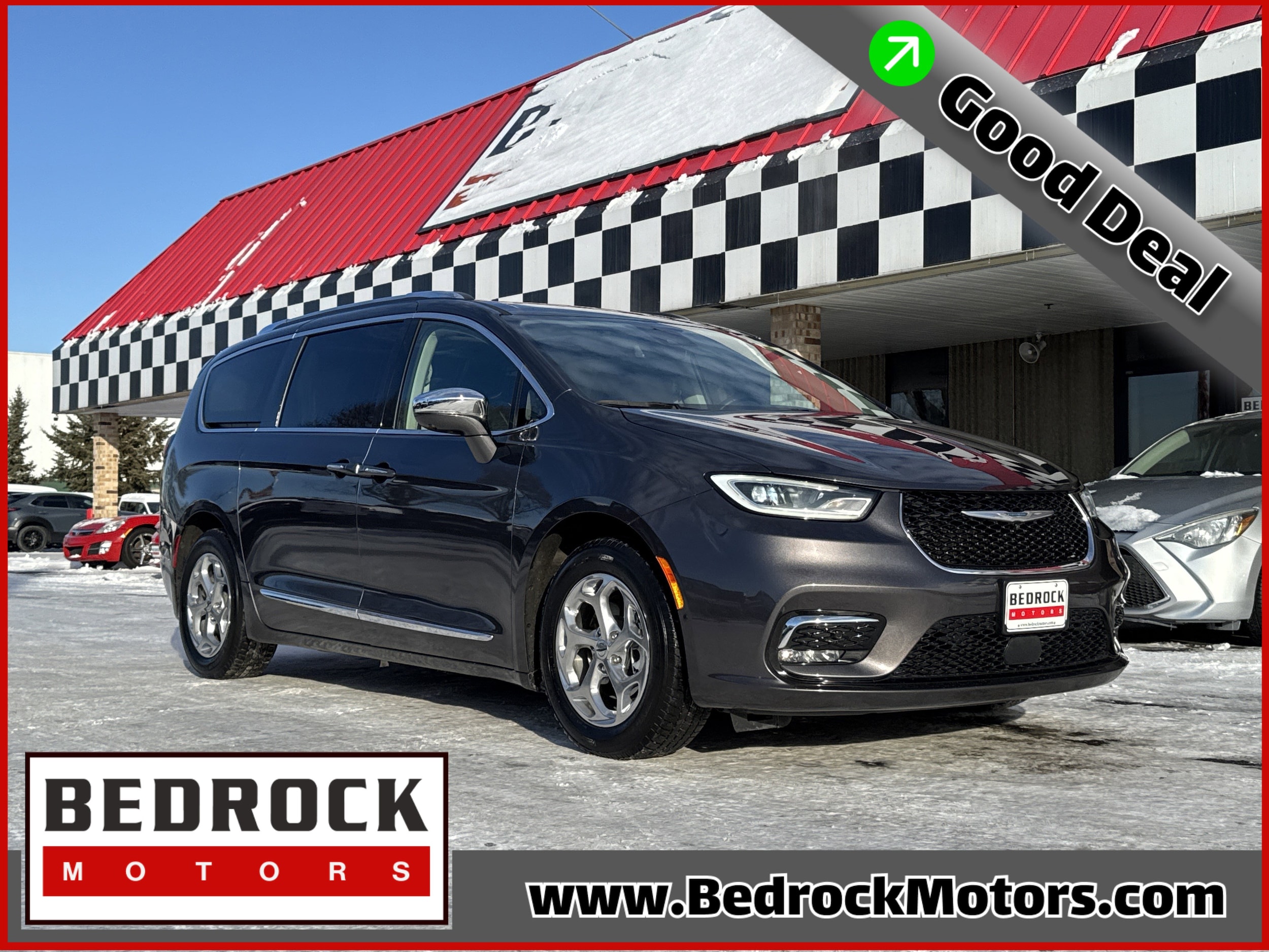 2021 Chrysler Pacifica Hybrid Limited's photo