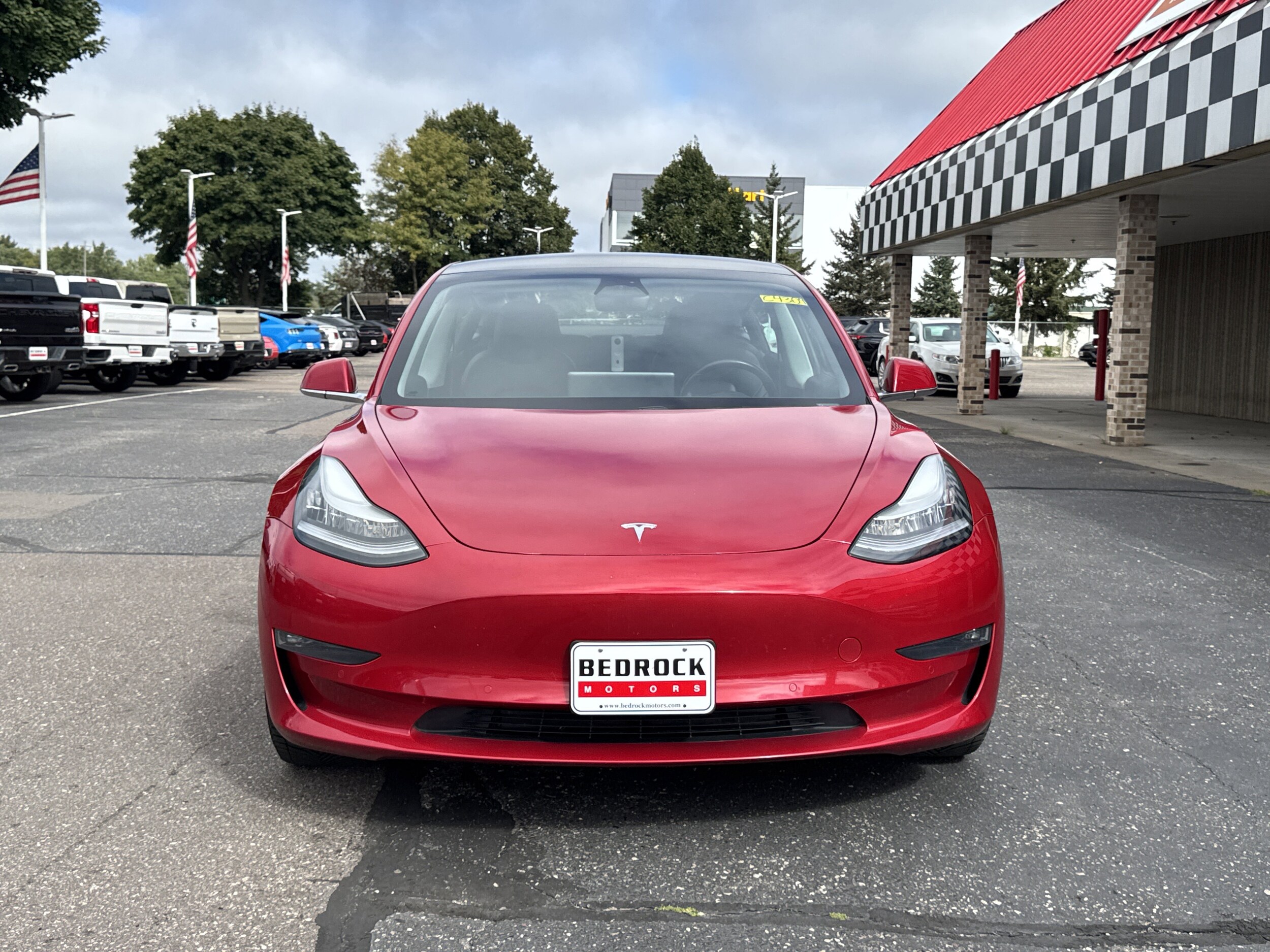 2019 Tesla Model 3 Long Range photo 3