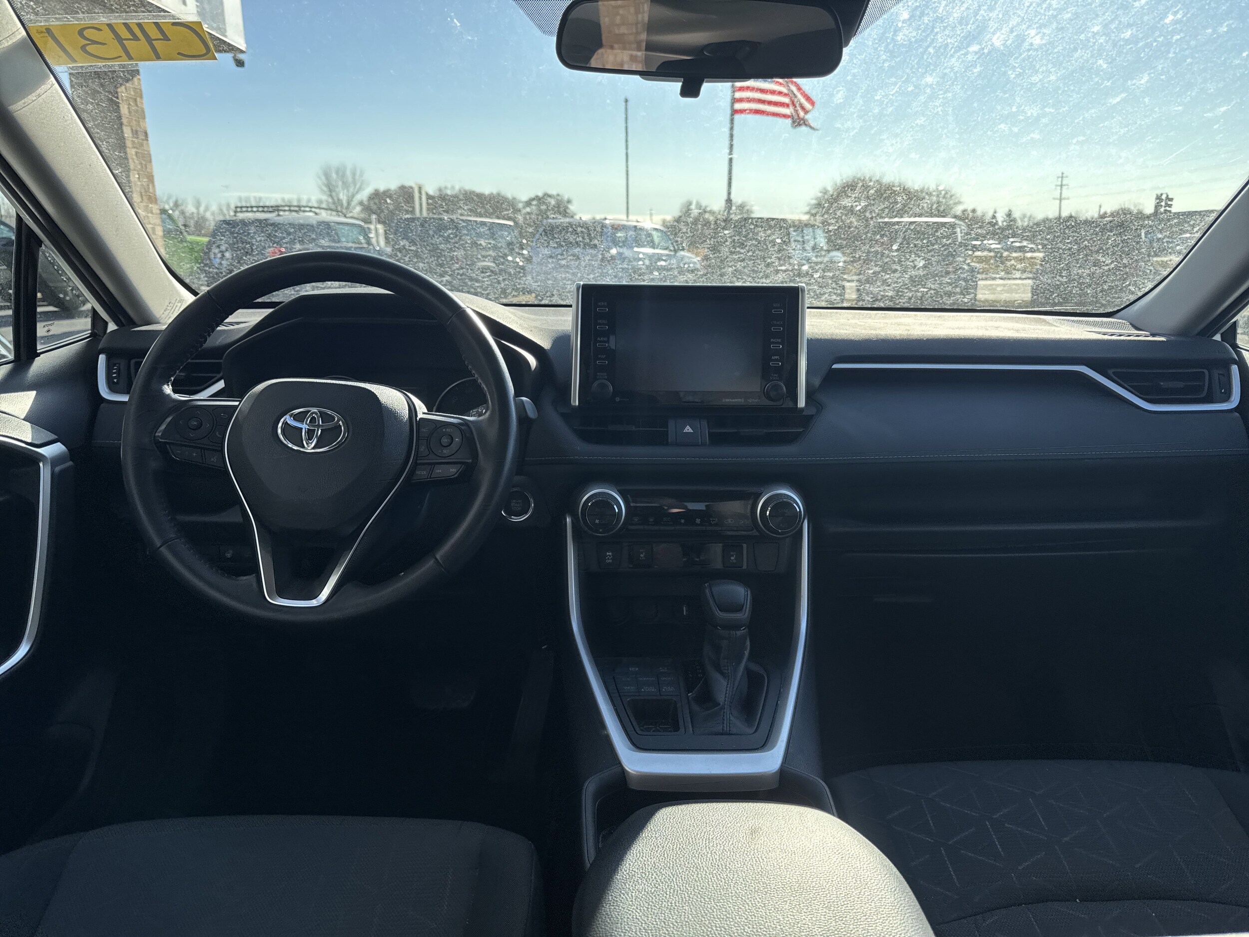 2019 Toyota RAV4 XLE Premium photo 2