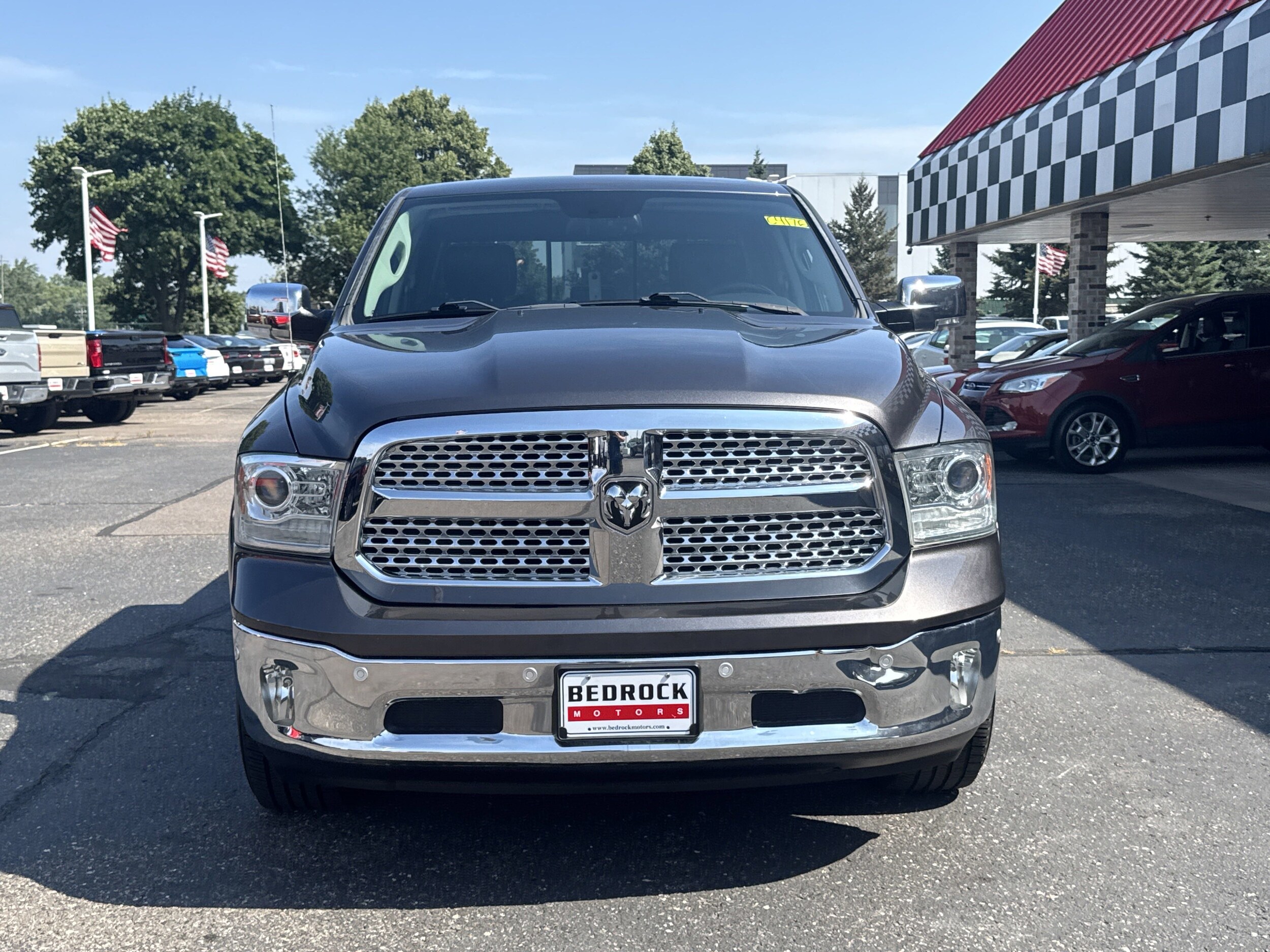 2016 Ram 1500 Laramie photo 2