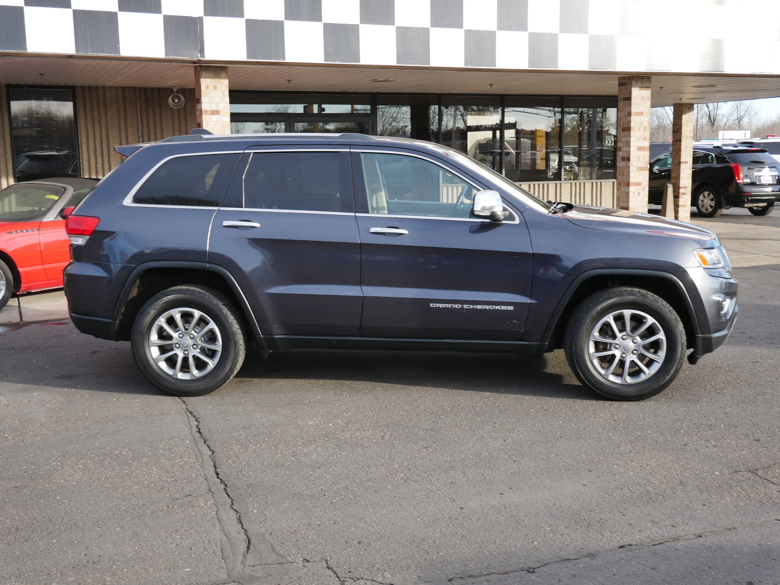 2014 Jeep Grand Cherokee Limited photo 2