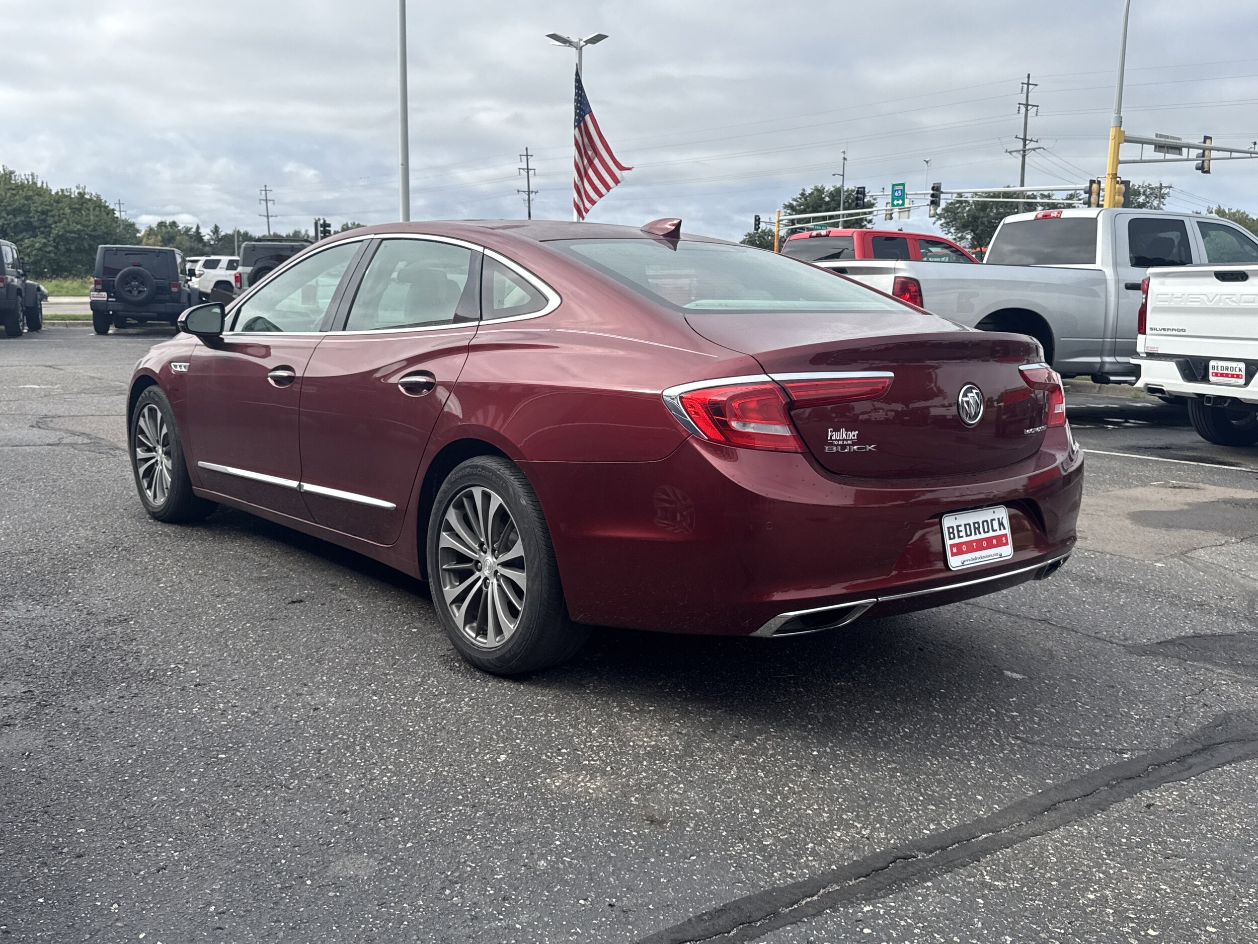 2017 Buick LaCrosse Essence photo 2