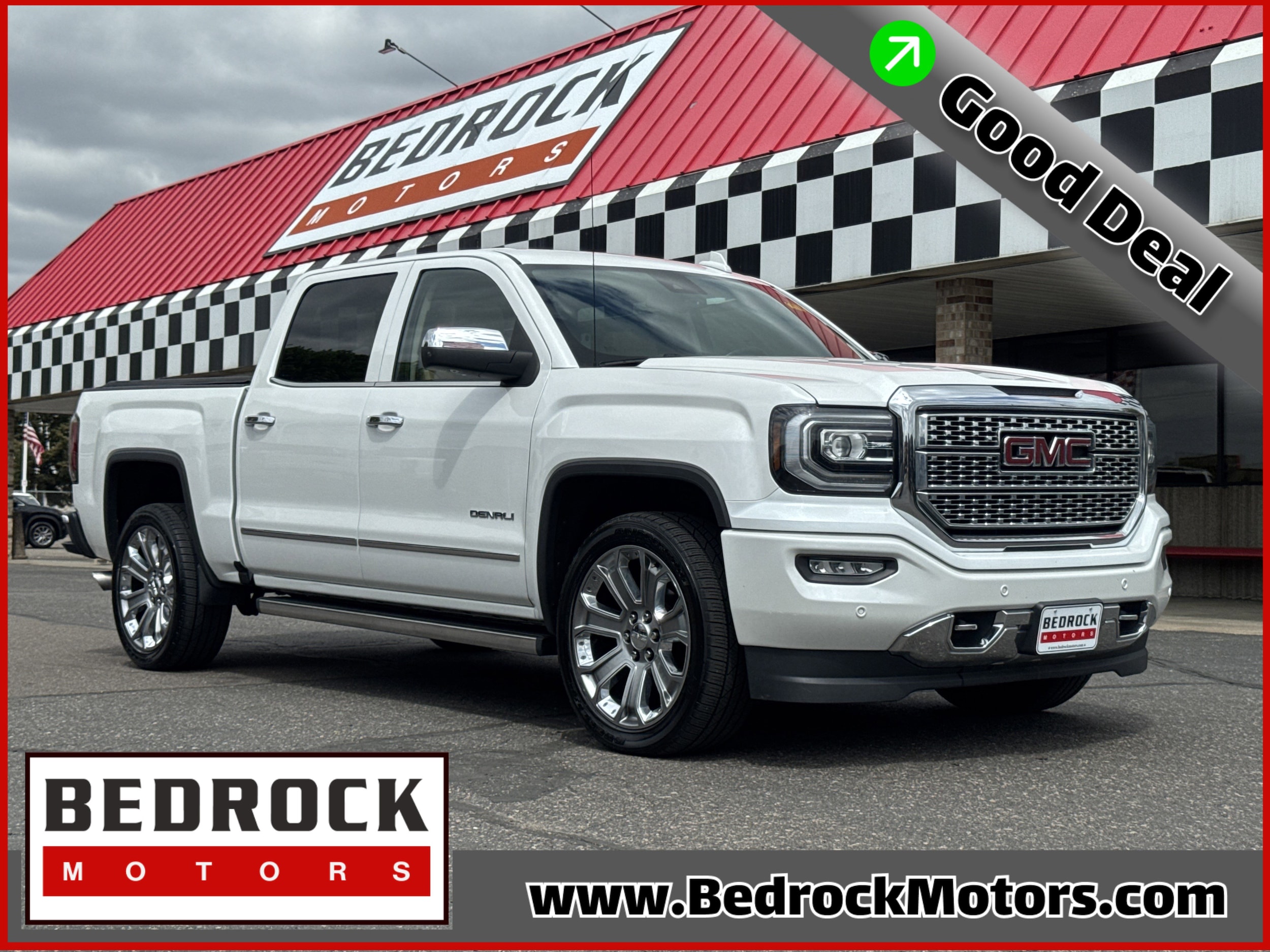 2017 GMC Sierra 4WD Crew Cab Short Box's photo