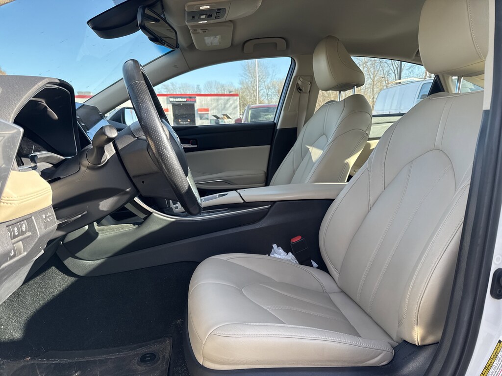 Used 2021 Toyota Avalon XLE Sedan
