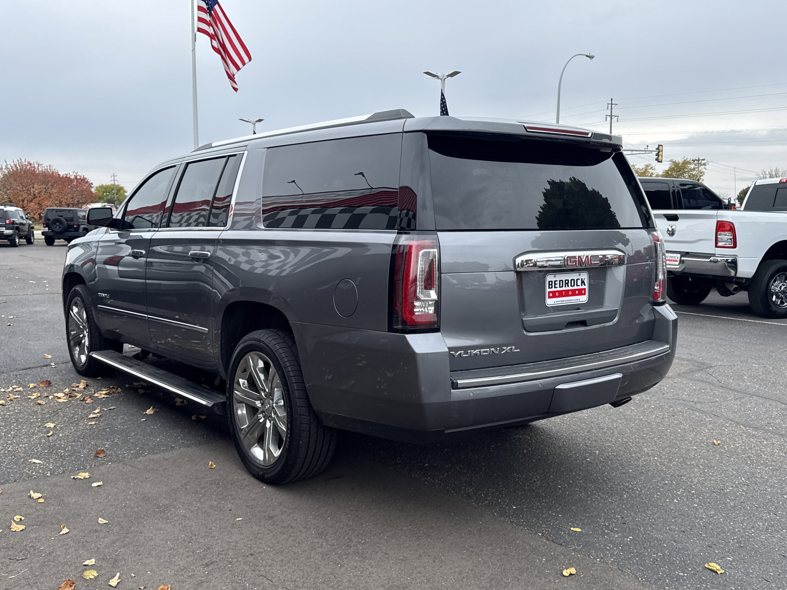 2020 Gmc Yukon XL Denali photo 2