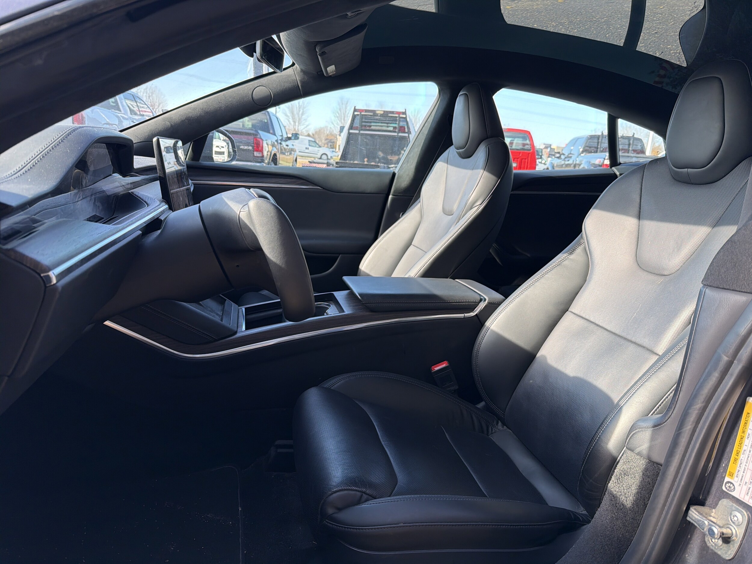 2022 Tesla Model S photo 3