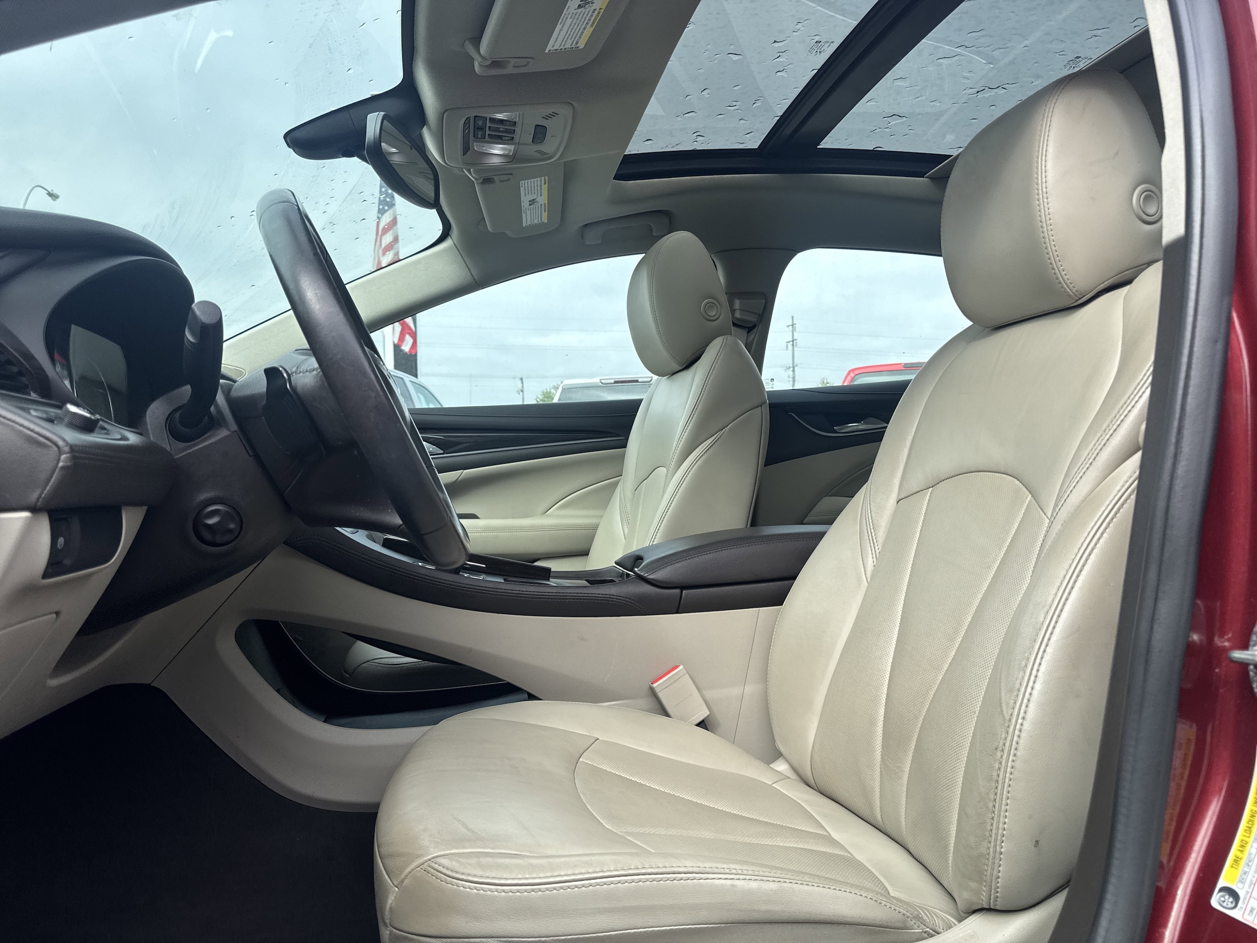 2017 Buick LaCrosse Essence photo 3