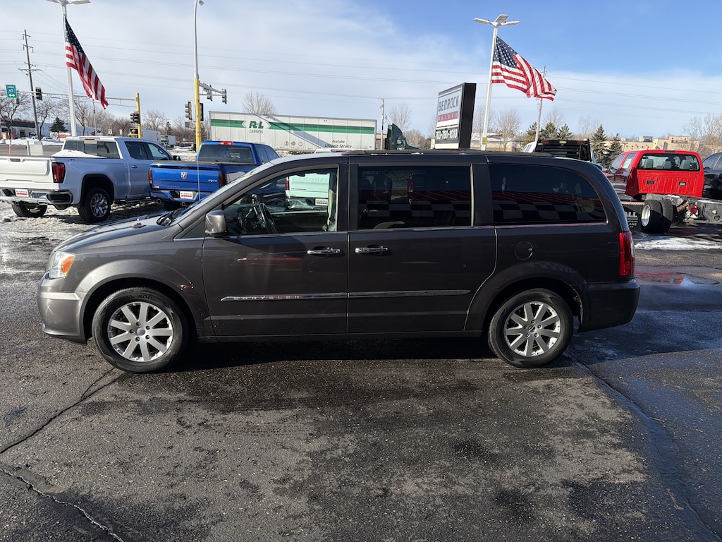 Used 2015 Chrysler Town & Country Touring Van