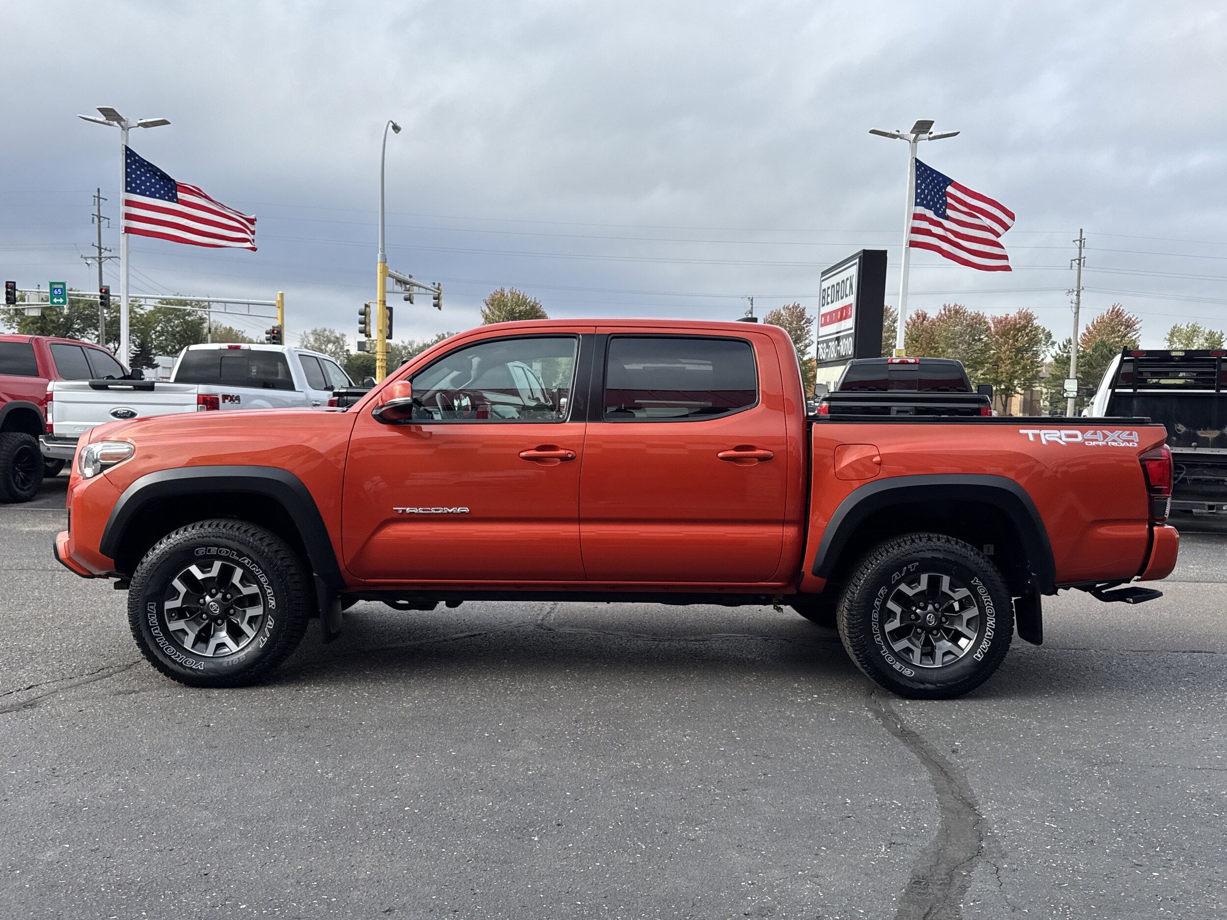 2018 Toyota Tacoma TRD V6 photo 4