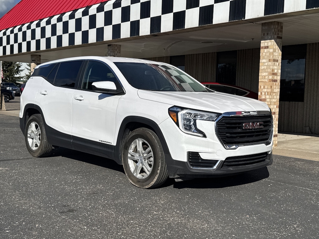 Used 2023 GMC Terrain SLE SUV