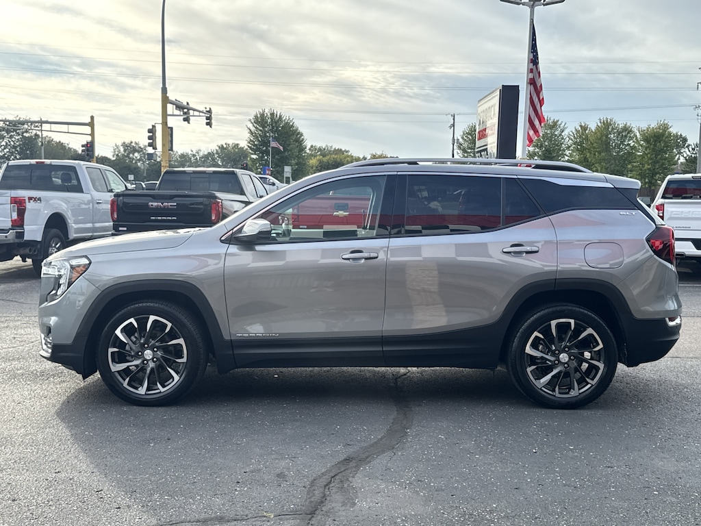 Used 2023 GMC Terrain SLT SUV