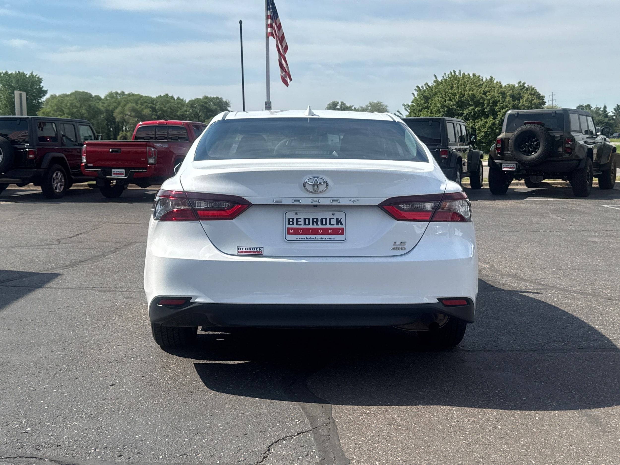 2022 Toyota Camry LE - Photo 6