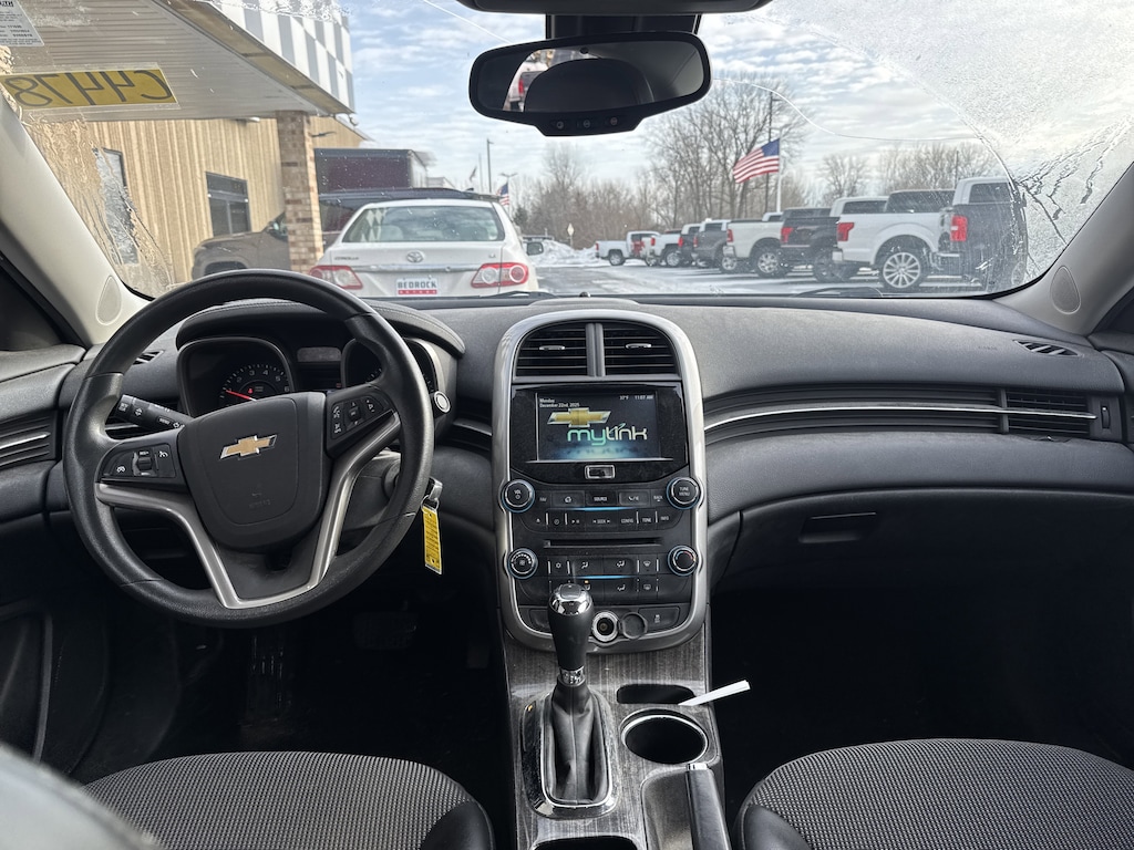 Used 2014 Chevrolet Malibu LT w/1LT Sedan