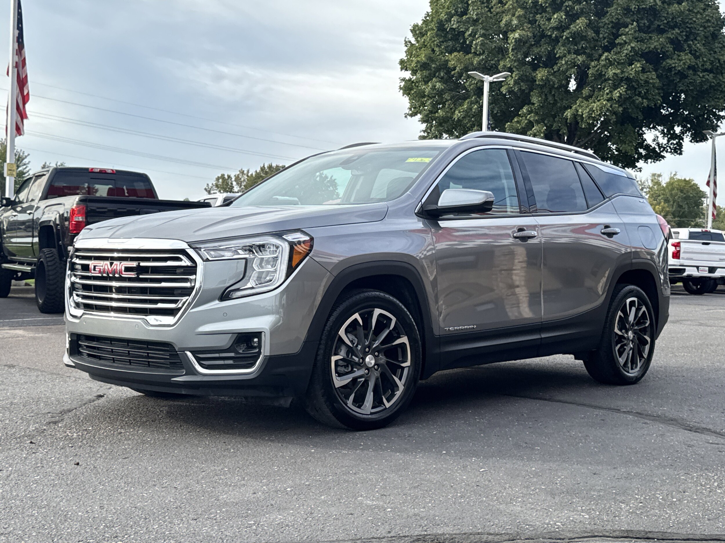 2023 Gmc Terrain SLT photo 3