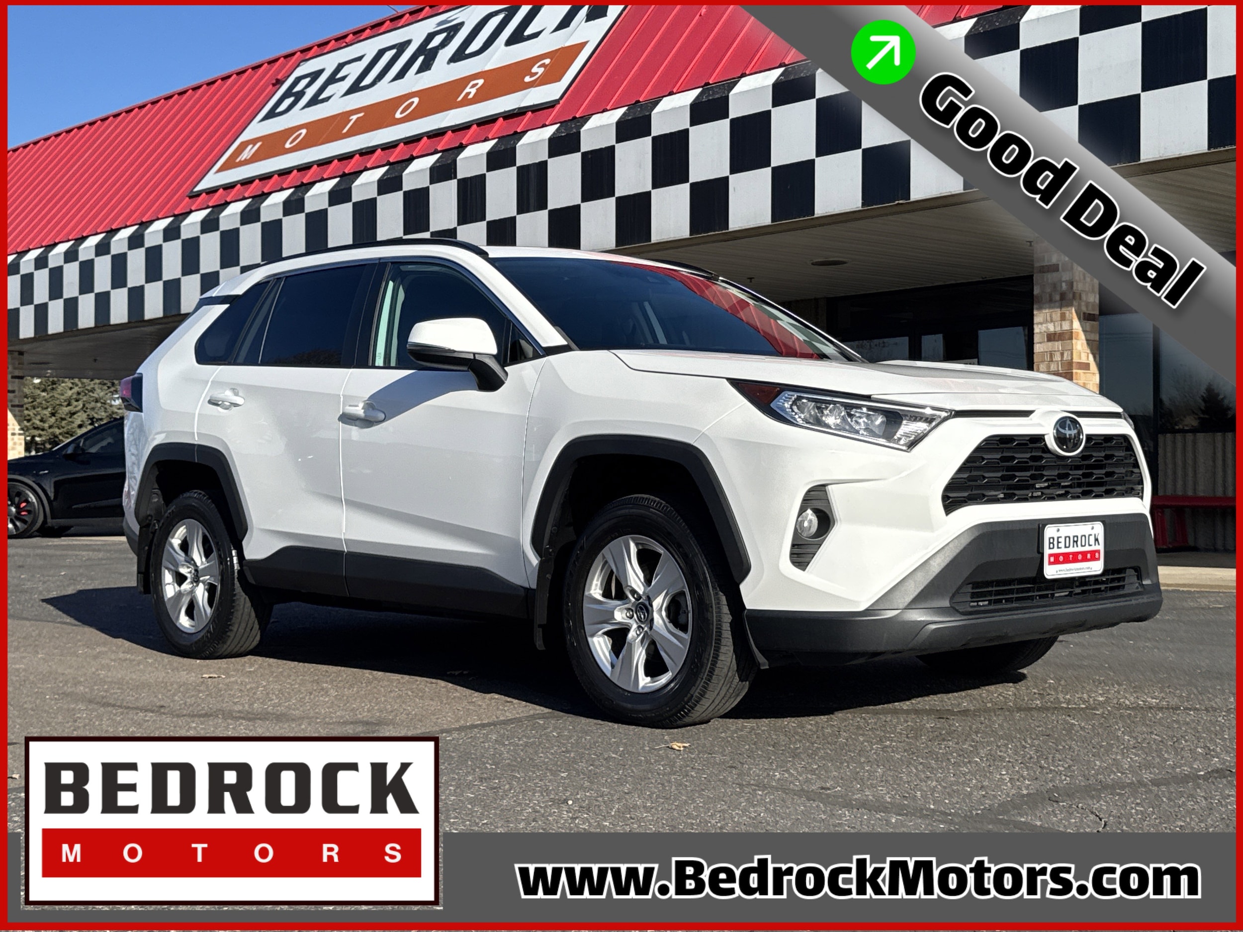 2019 Toyota RAV4 XLE's photo