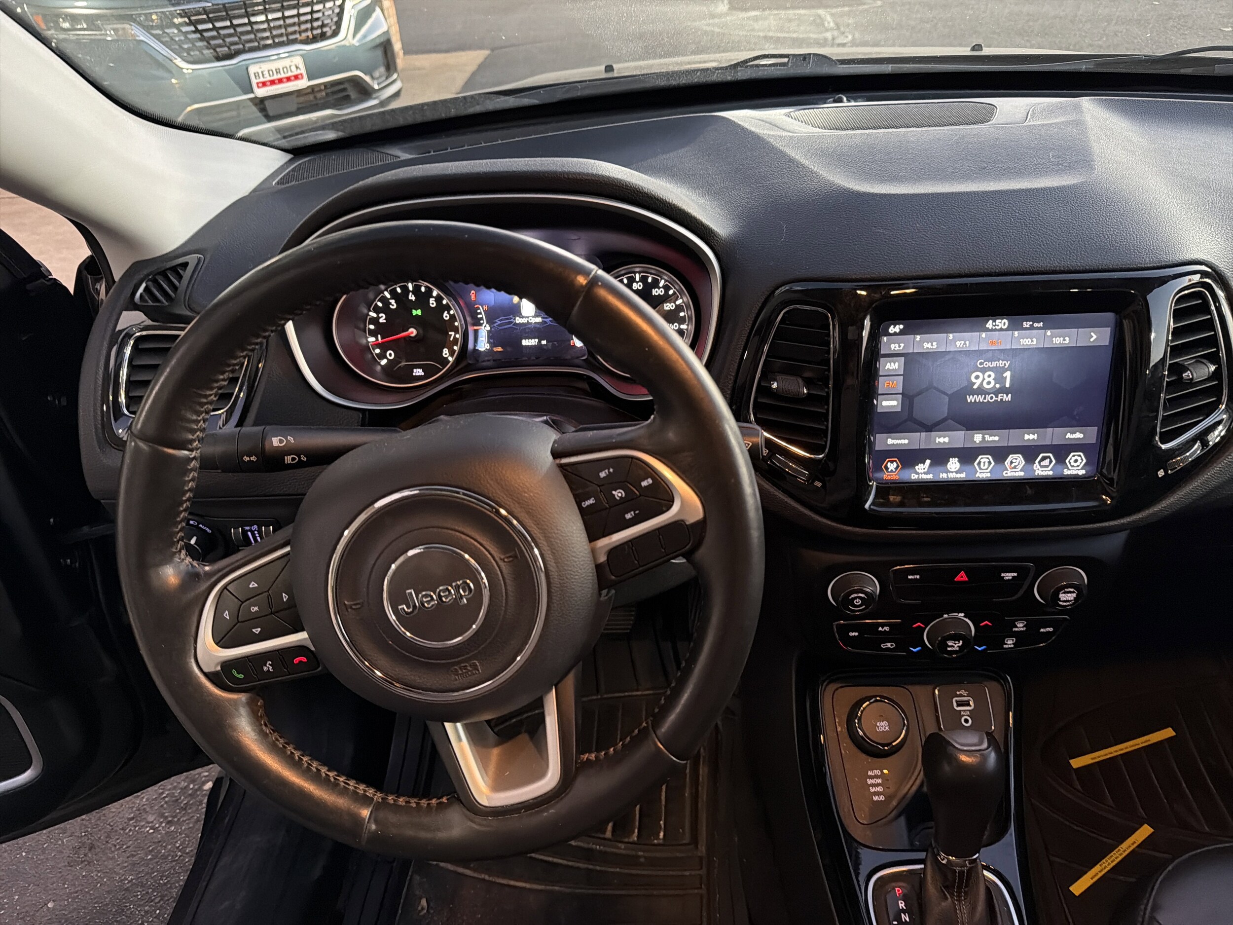 2018 Jeep Compass Limited photo 3