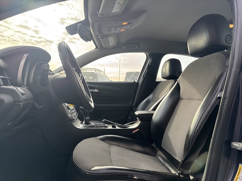 Used 2014 Chevrolet Malibu LT w/1LT Sedan