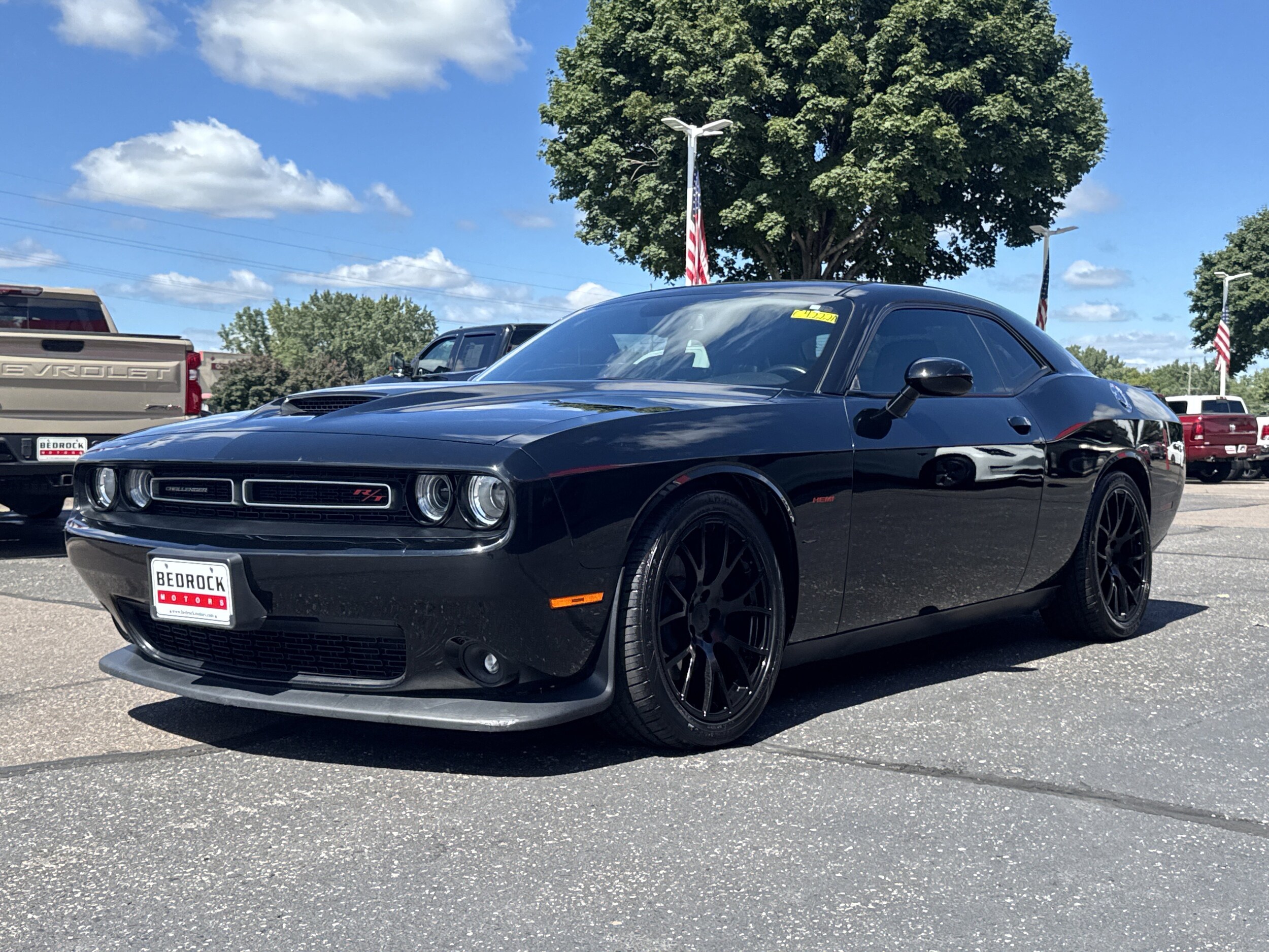 2019 Dodge Challenger R/T photo 3