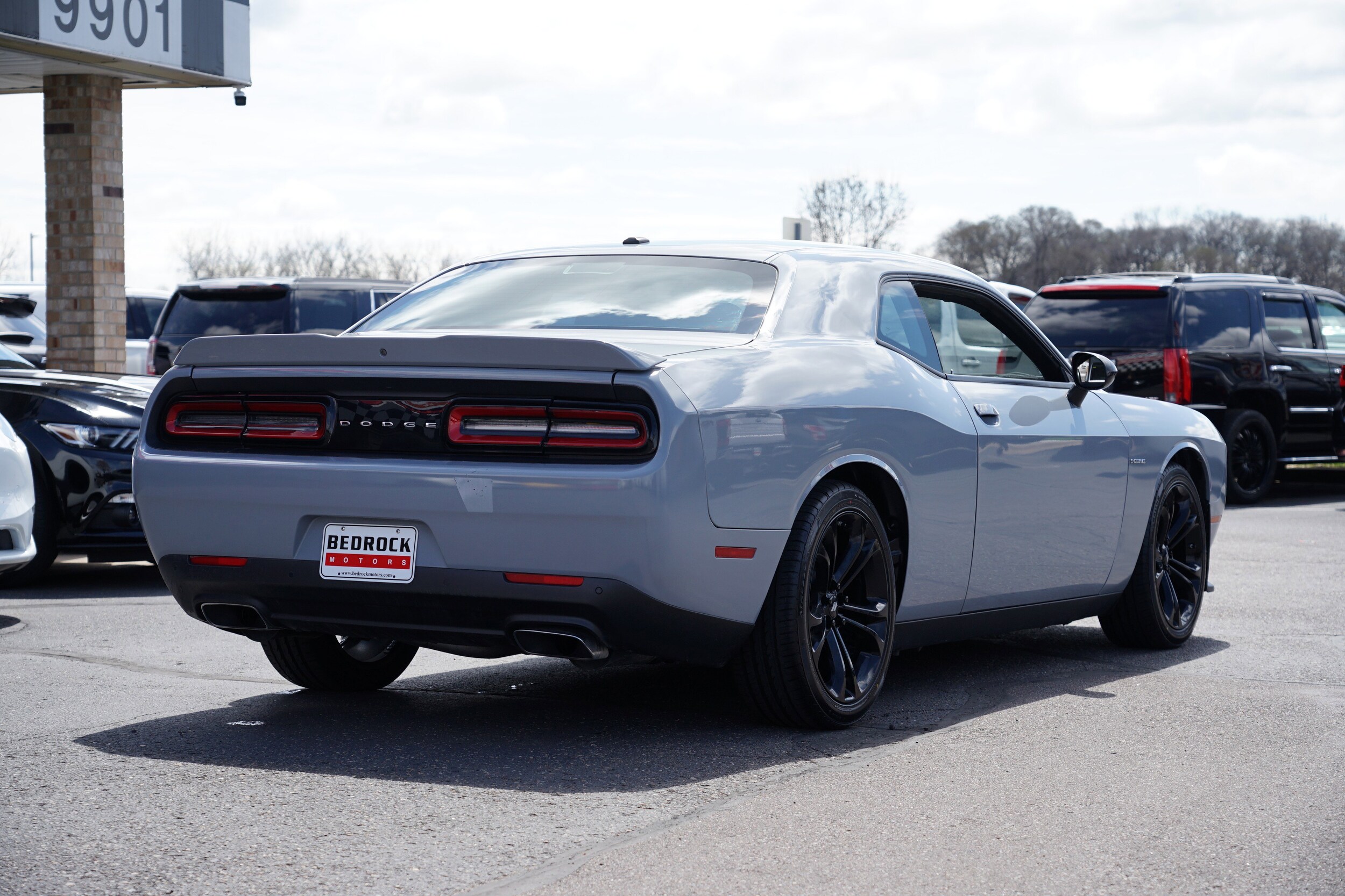 2022 Dodge Challenger R/T photo 3