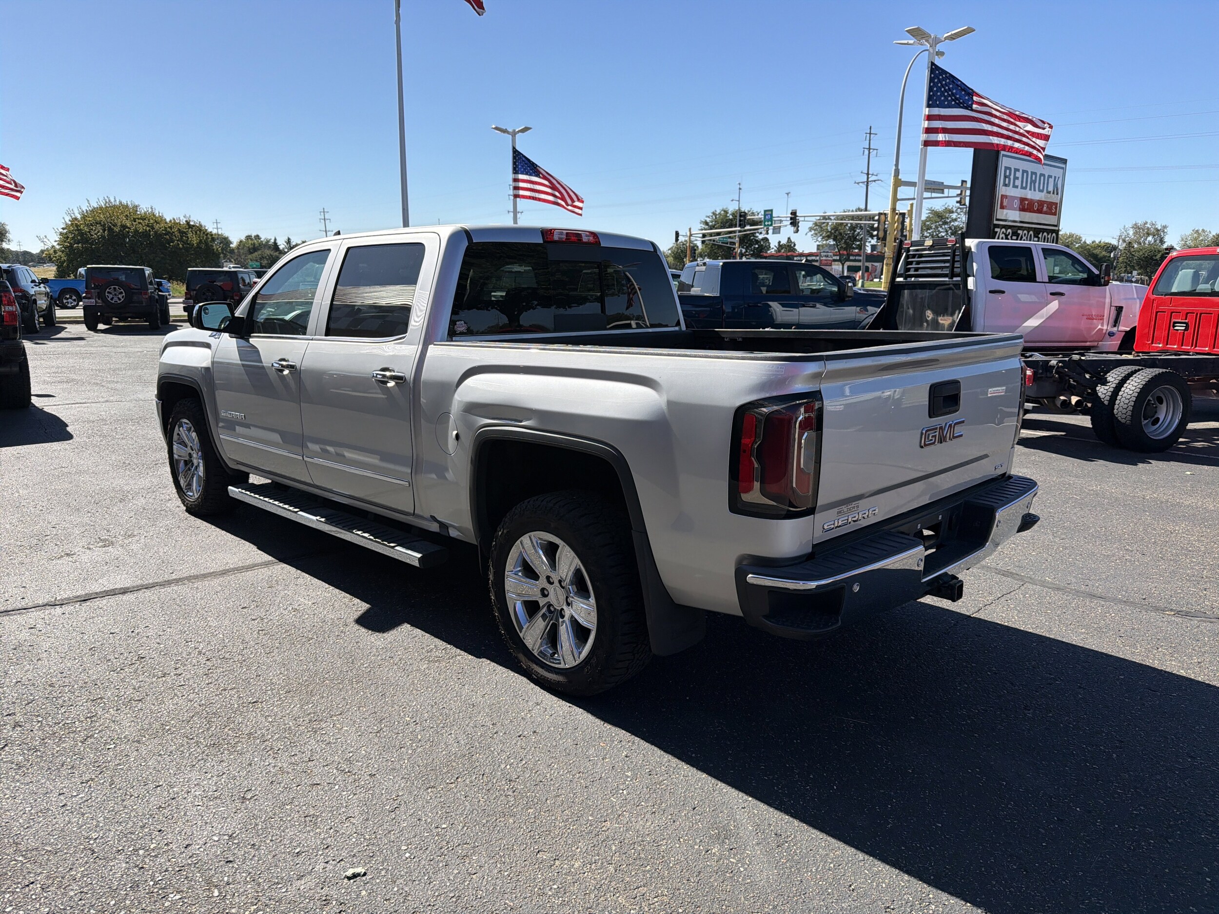 2018 Gmc Sierra 1500 SLT photo 2