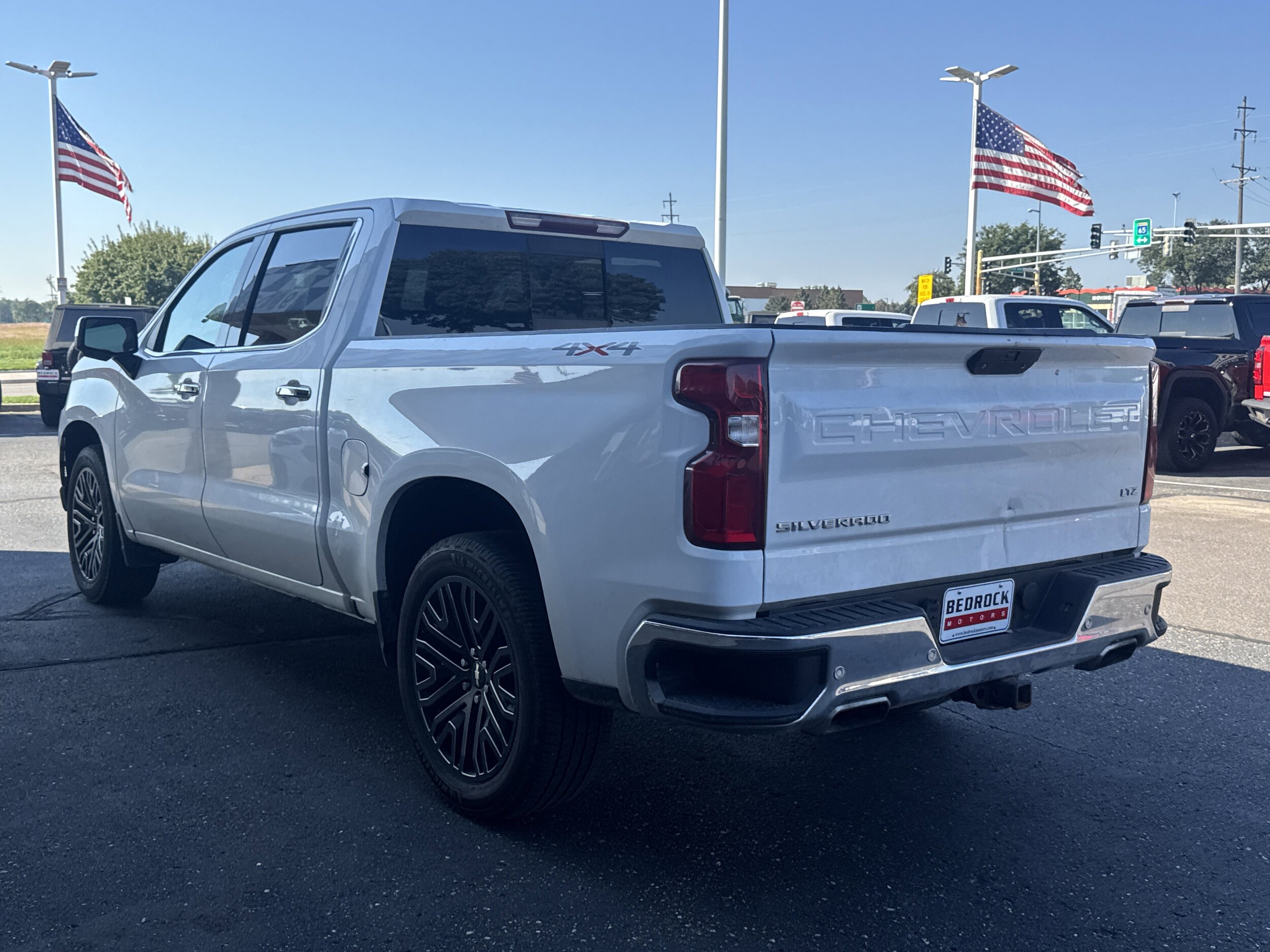 2019 Chevrolet Silverado 1500 LTZ photo 2