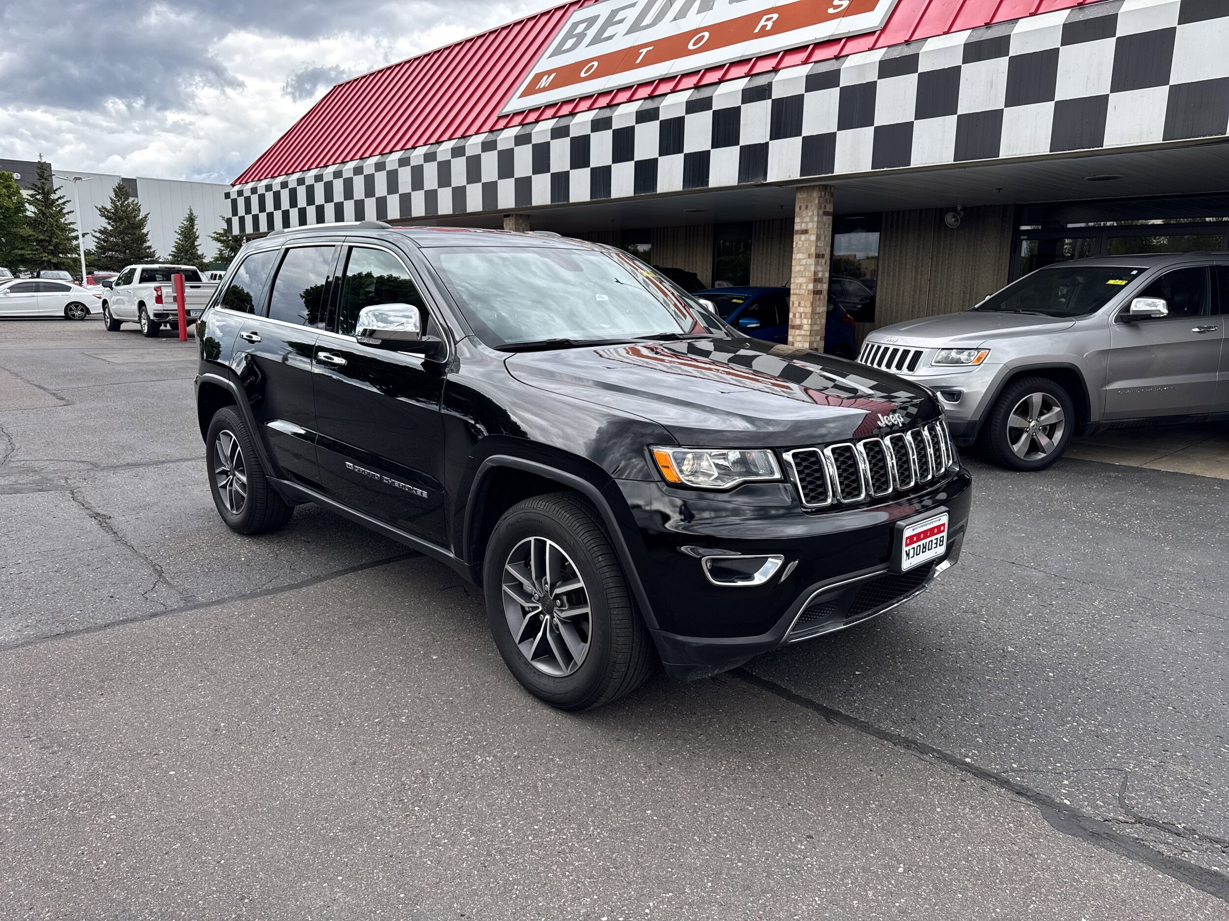 2022 Jeep Cherokee Limited photo 2