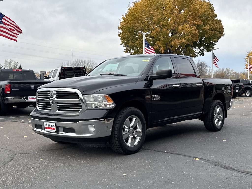 Used 2014 Ram 1500 SLT 5.7L V8 HEMI MDS VVT Truck Crew Cab