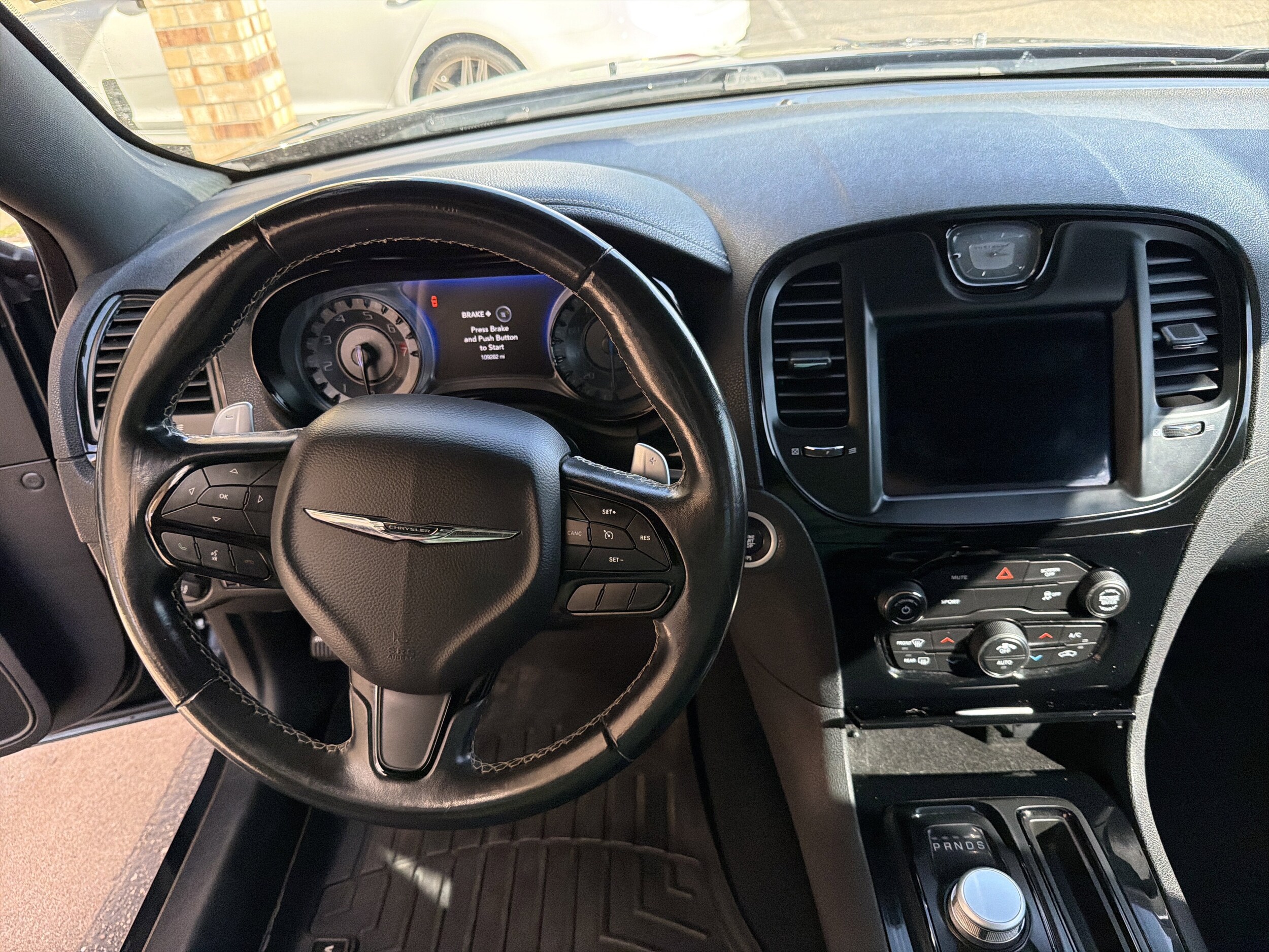 2019 Chrysler 300 S photo 4