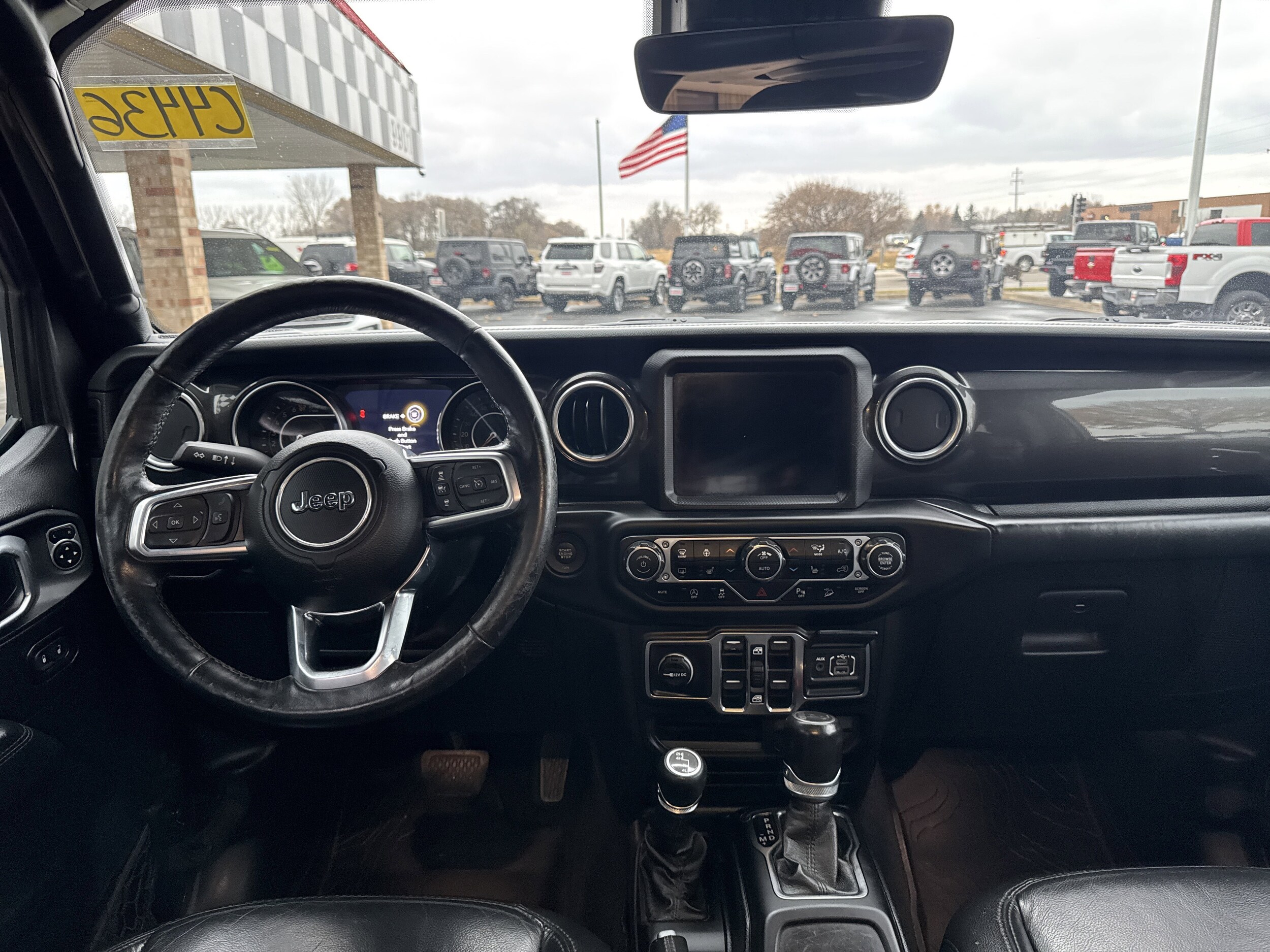 2019 Jeep Wrangler Unlimited Sahara Altitude photo 3