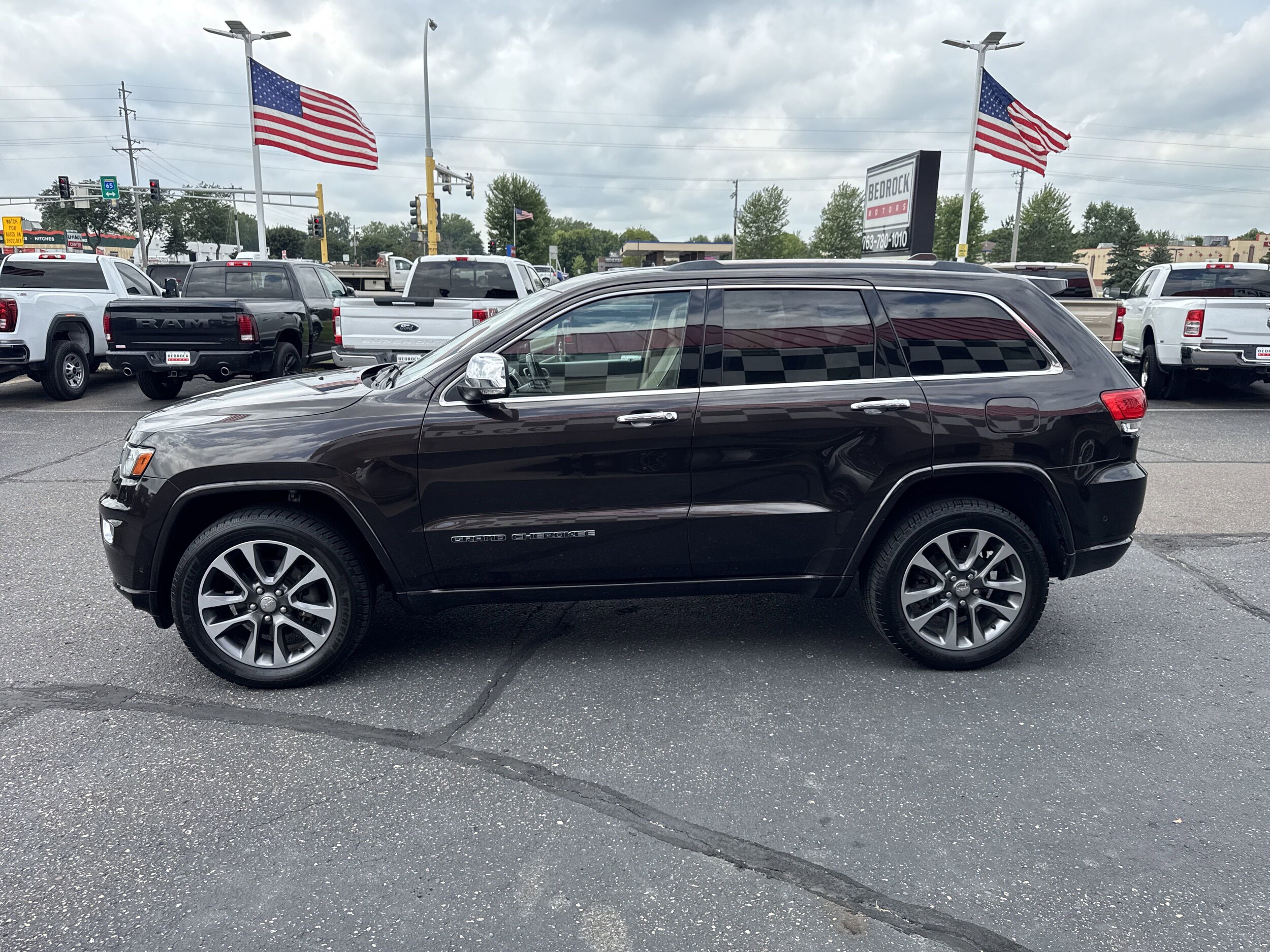 2017 Jeep Grand Cherokee Overland photo 3