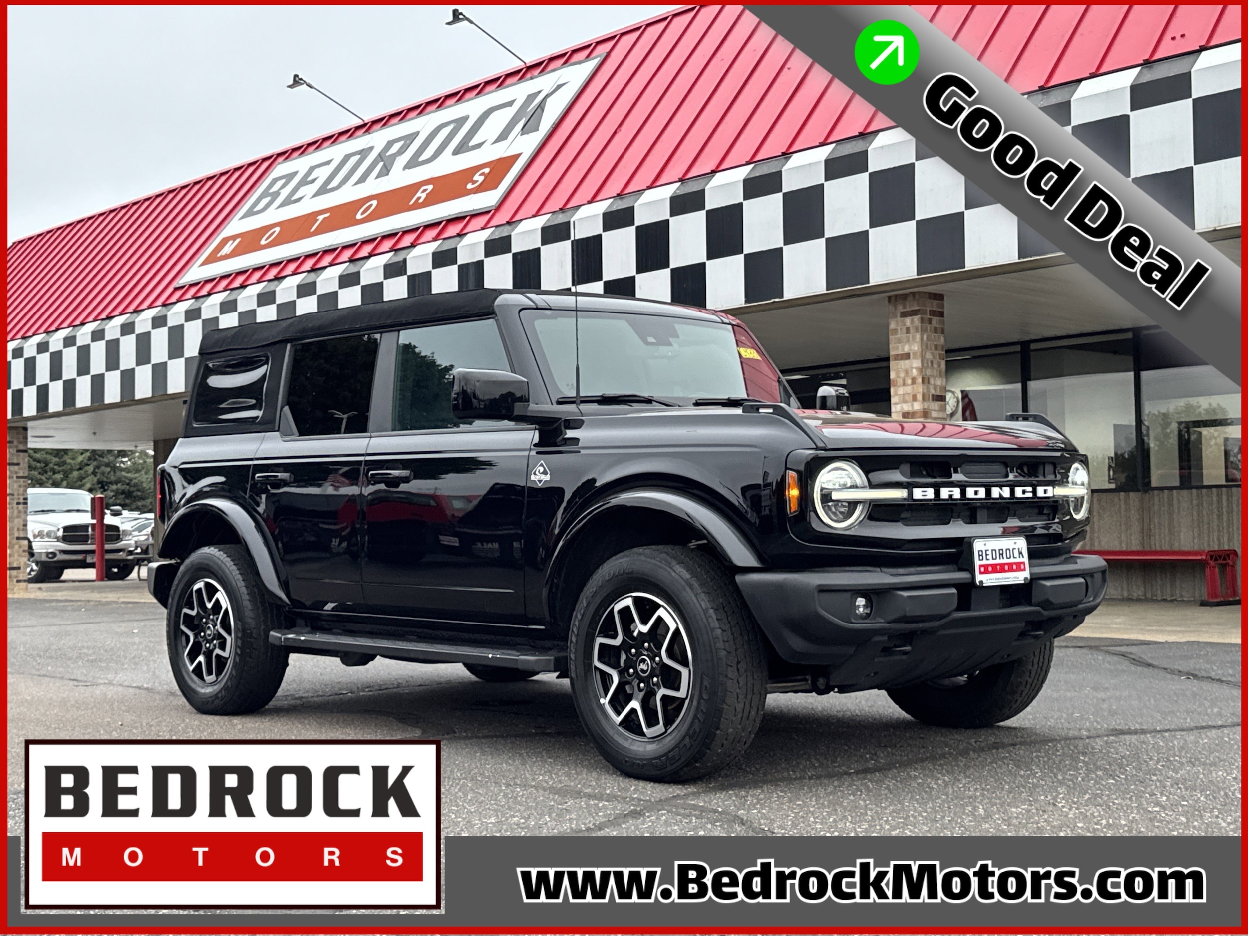 2023 Ford Bronco 4-Door Outer Banks's photo