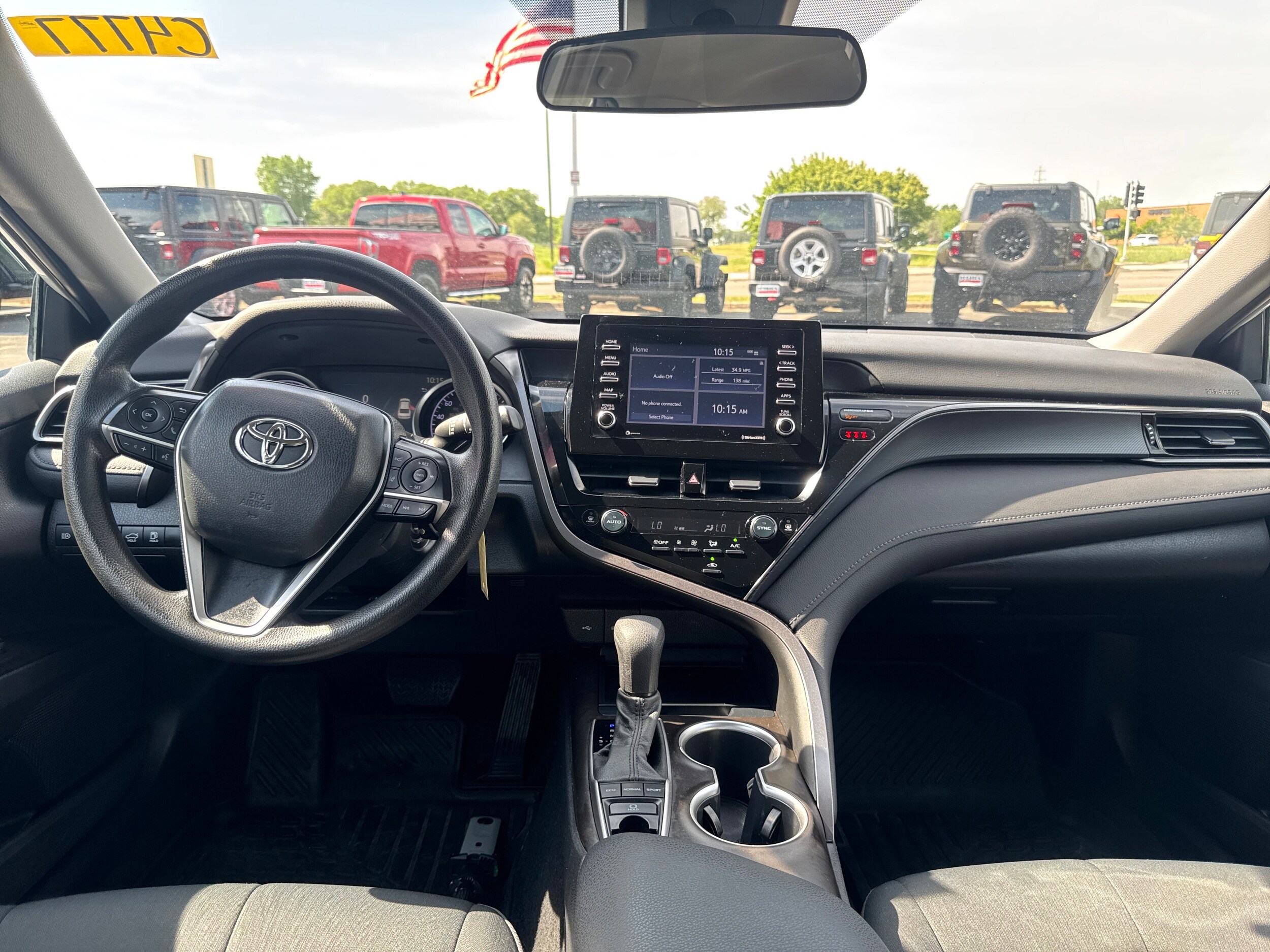 2022 Toyota Camry LE - Photo 27