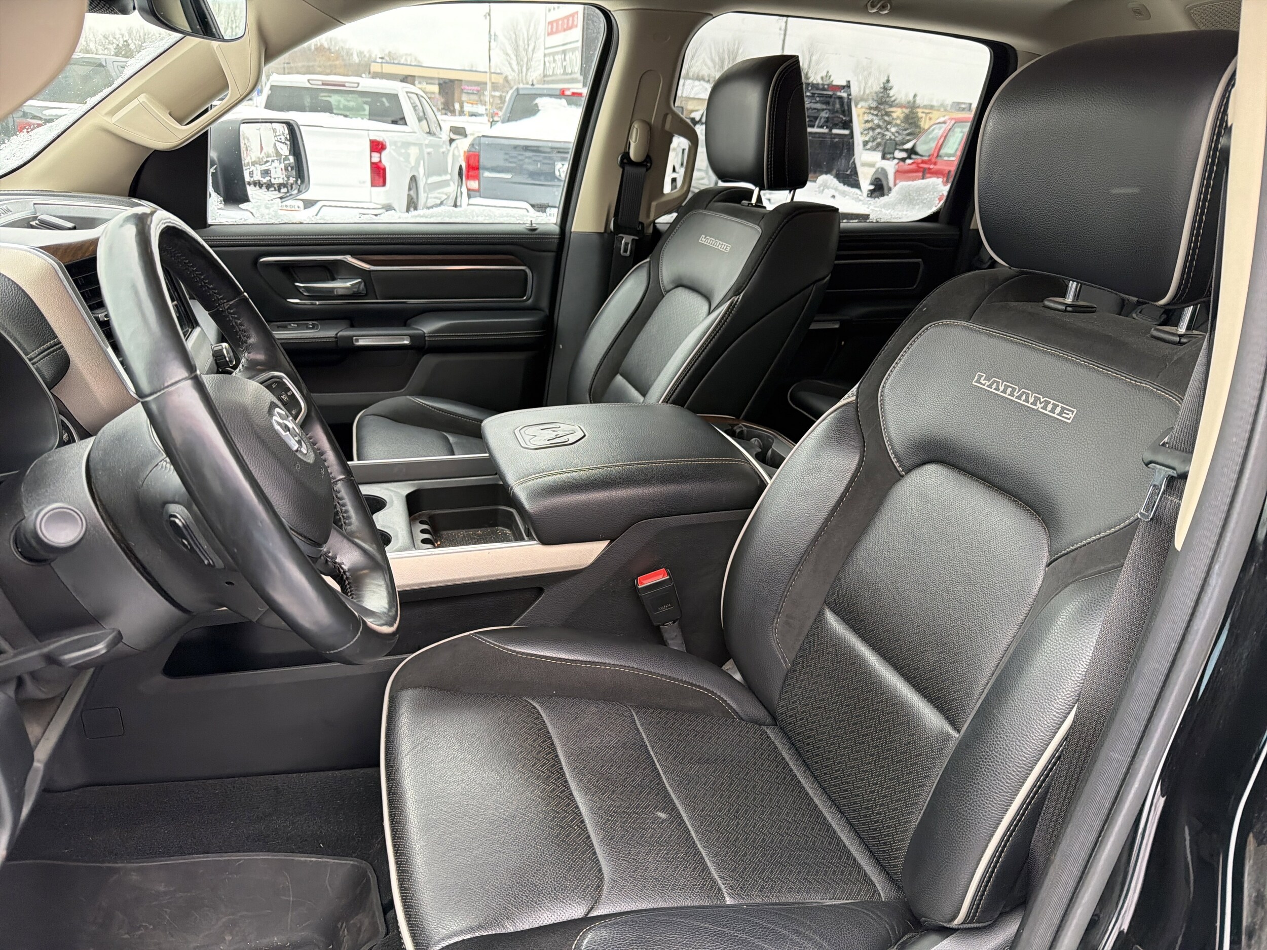 2021 Ram 1500 Laramie photo 3