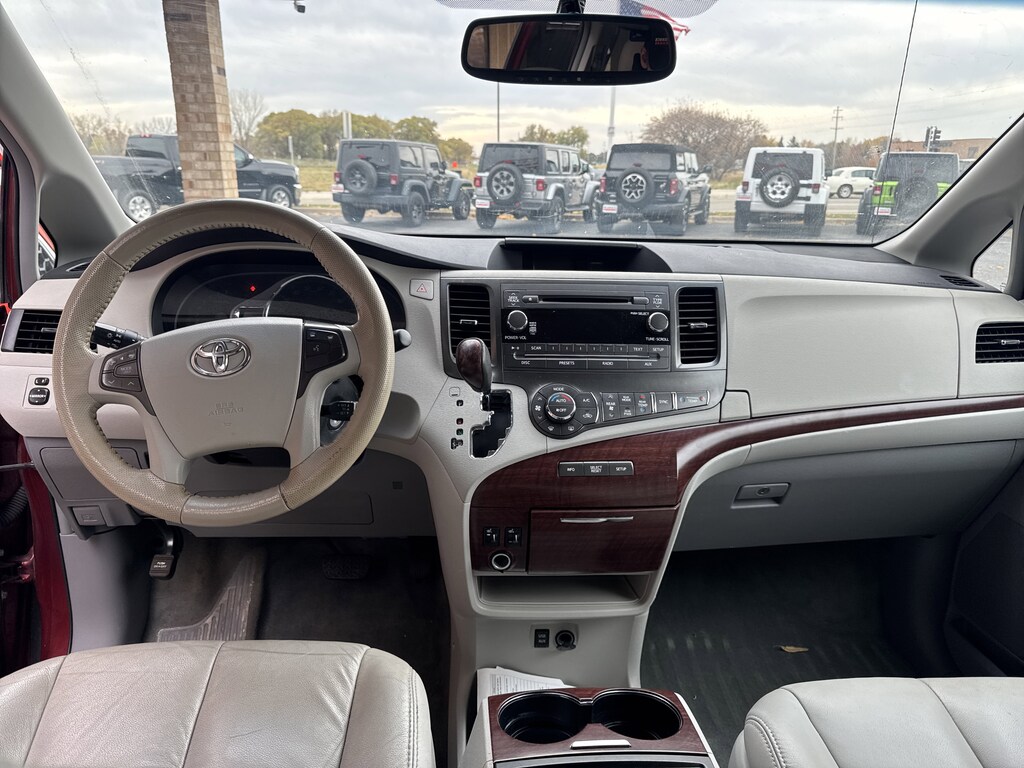 Used 2014 Toyota Sienna XLE Van