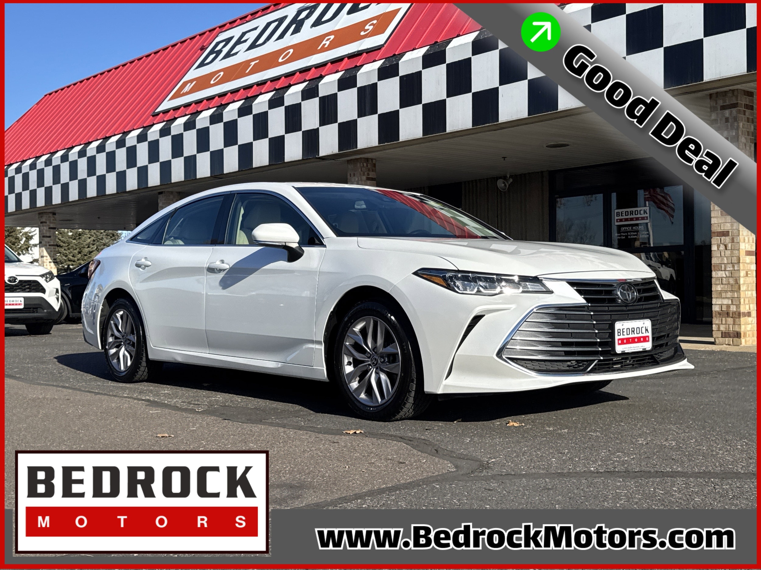 2021 Toyota Avalon XLE's photo