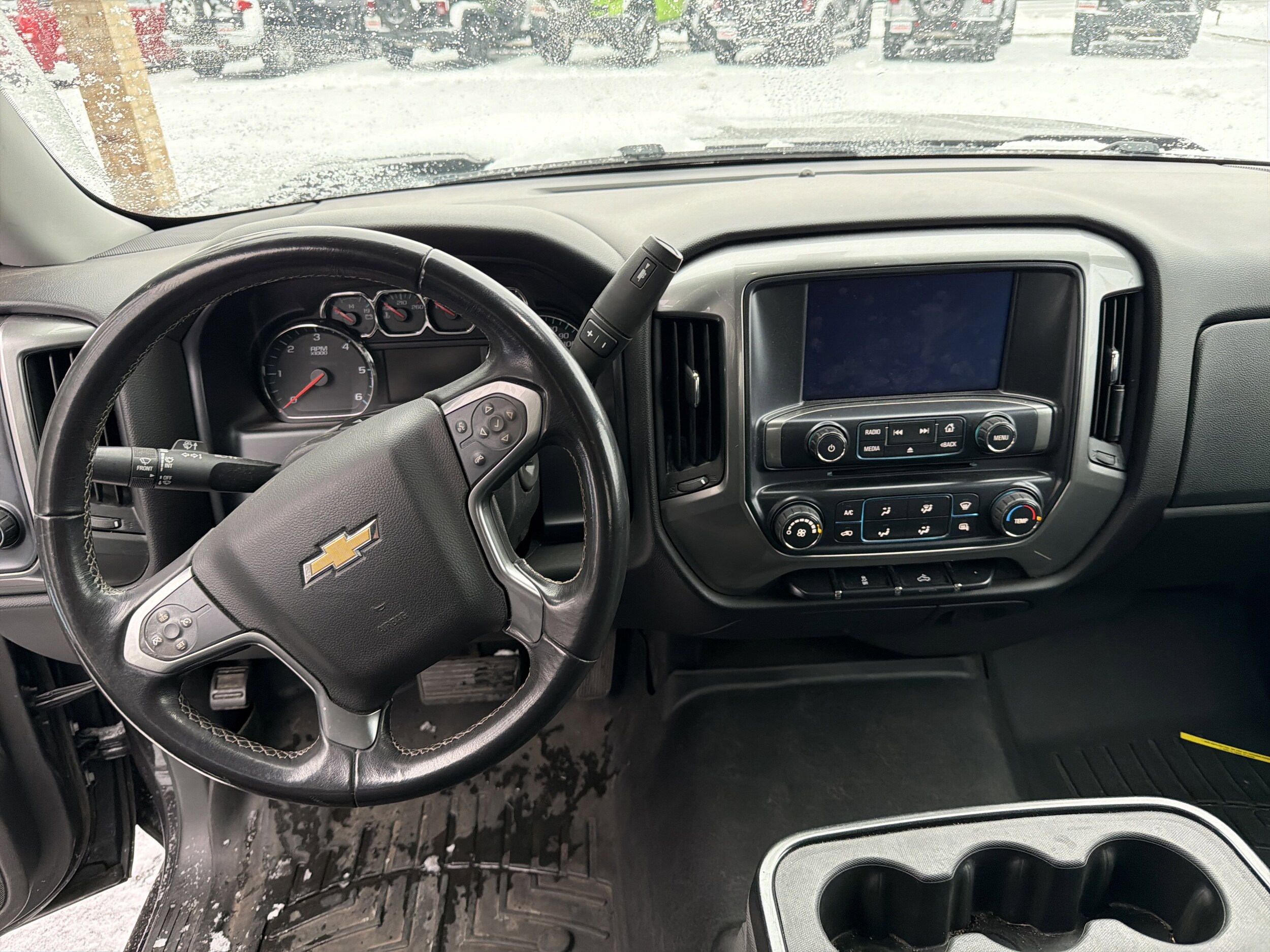 2016 Chevrolet Silverado 1500 LT photo 4