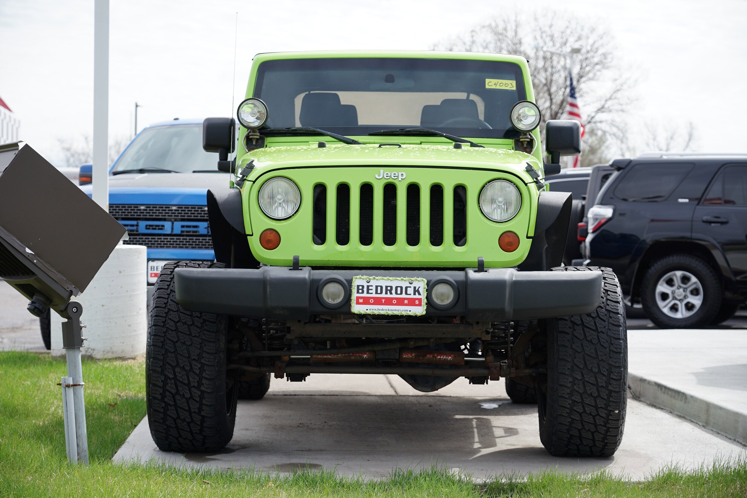 2012 Jeep Wrangler Rubicon photo 2