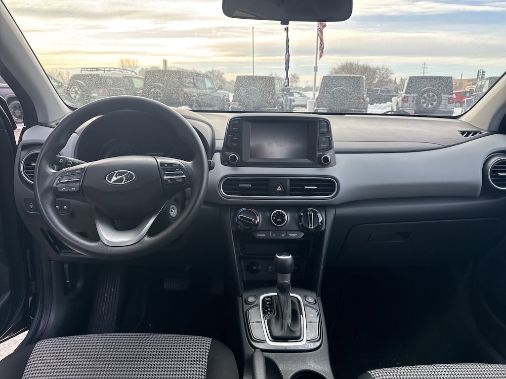 Used 2021 Hyundai Kona SE SUV
