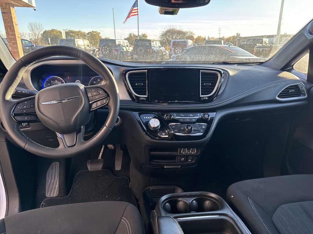 Used 2022 Chrysler Pacifica Touring Van Passenger Van