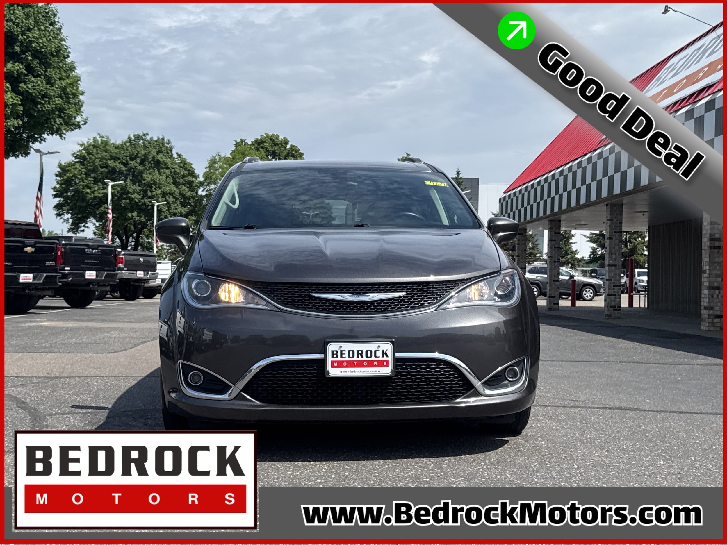 2018 Chrysler Pacifica Touring L's photo