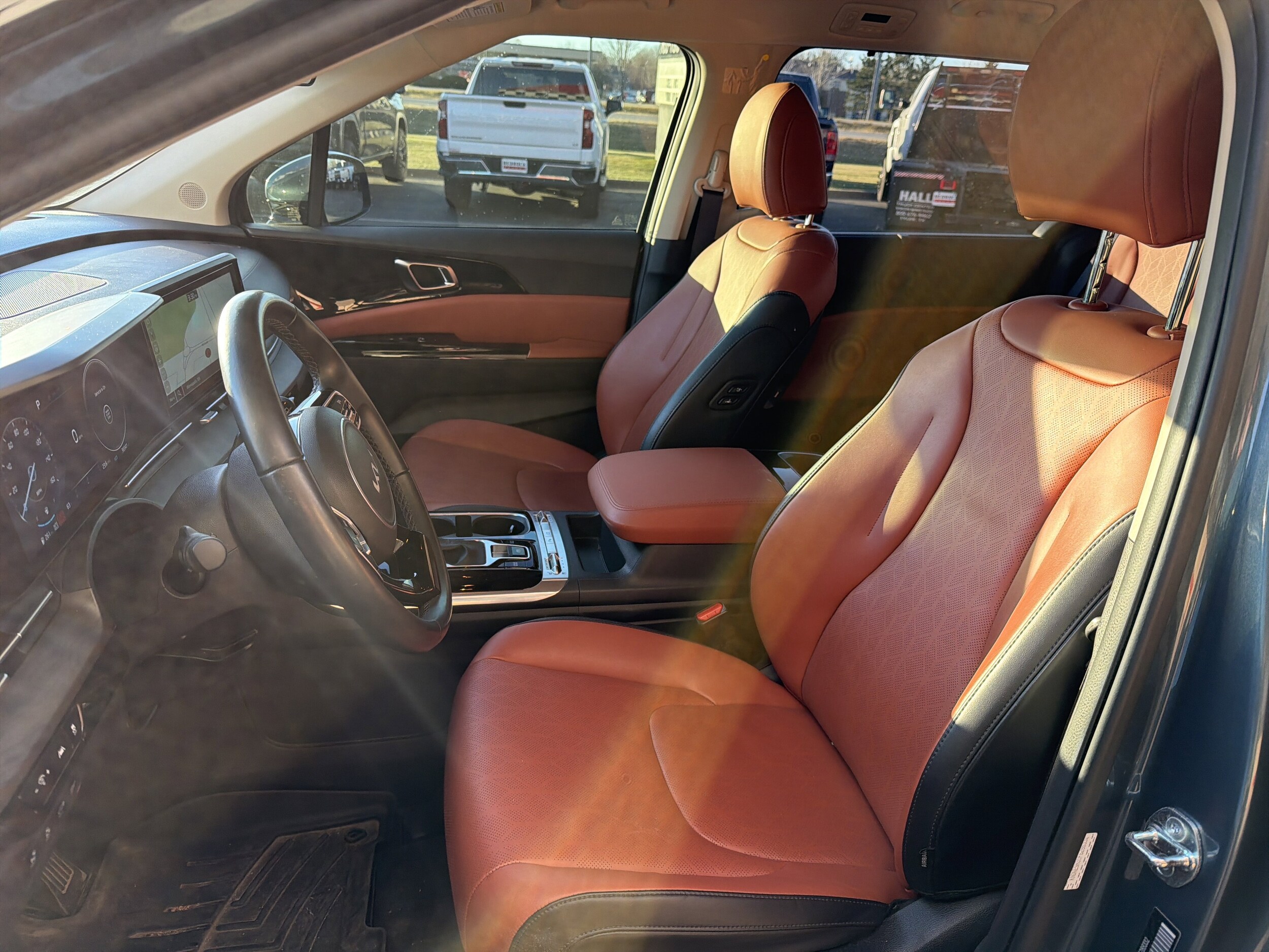 2023 Kia Carnival SX Prestige photo 3