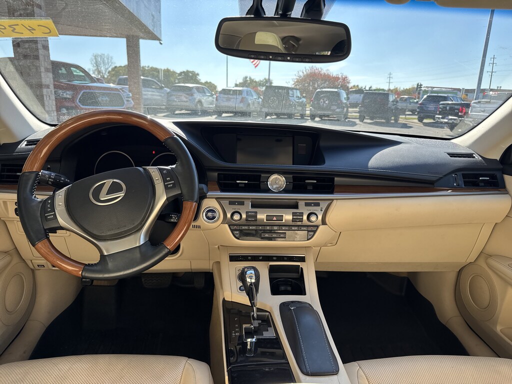 Used 2013 Lexus ES 300h  Sedan