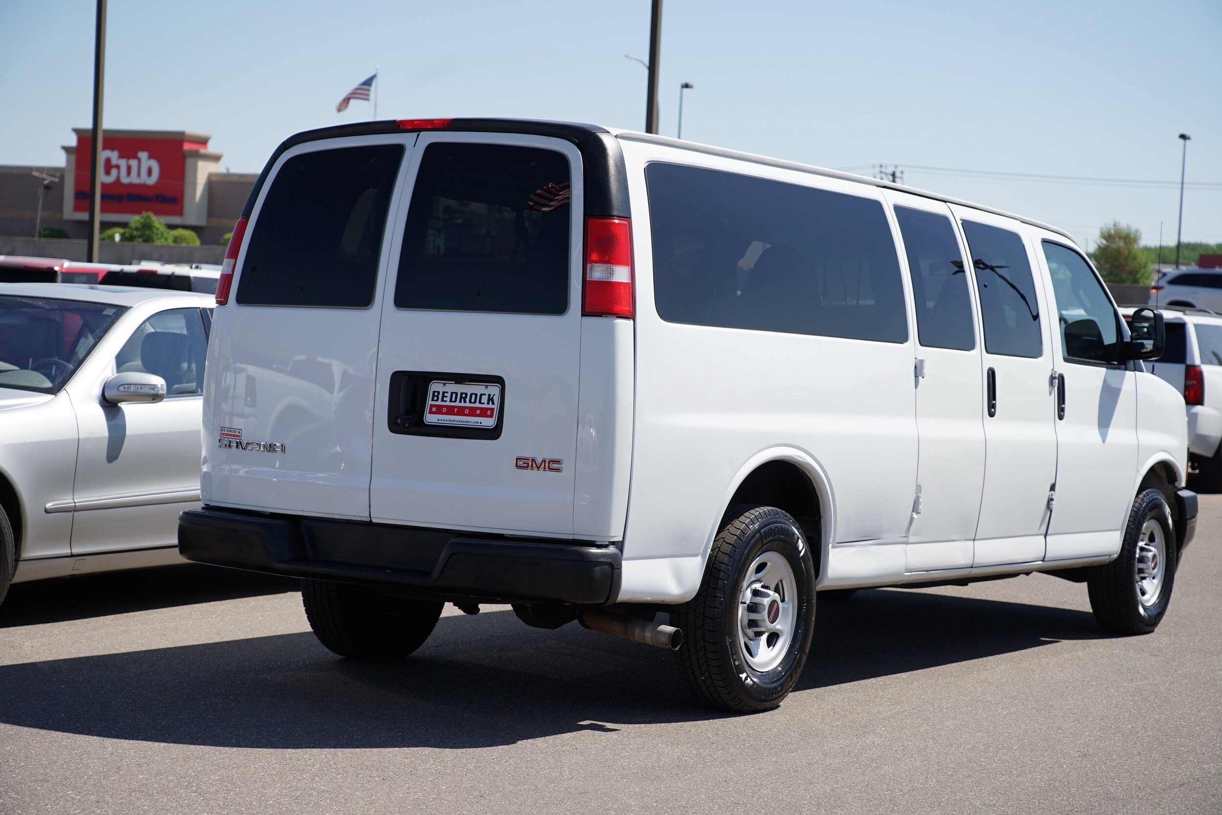 2020 Gmc Savana LS photo 3