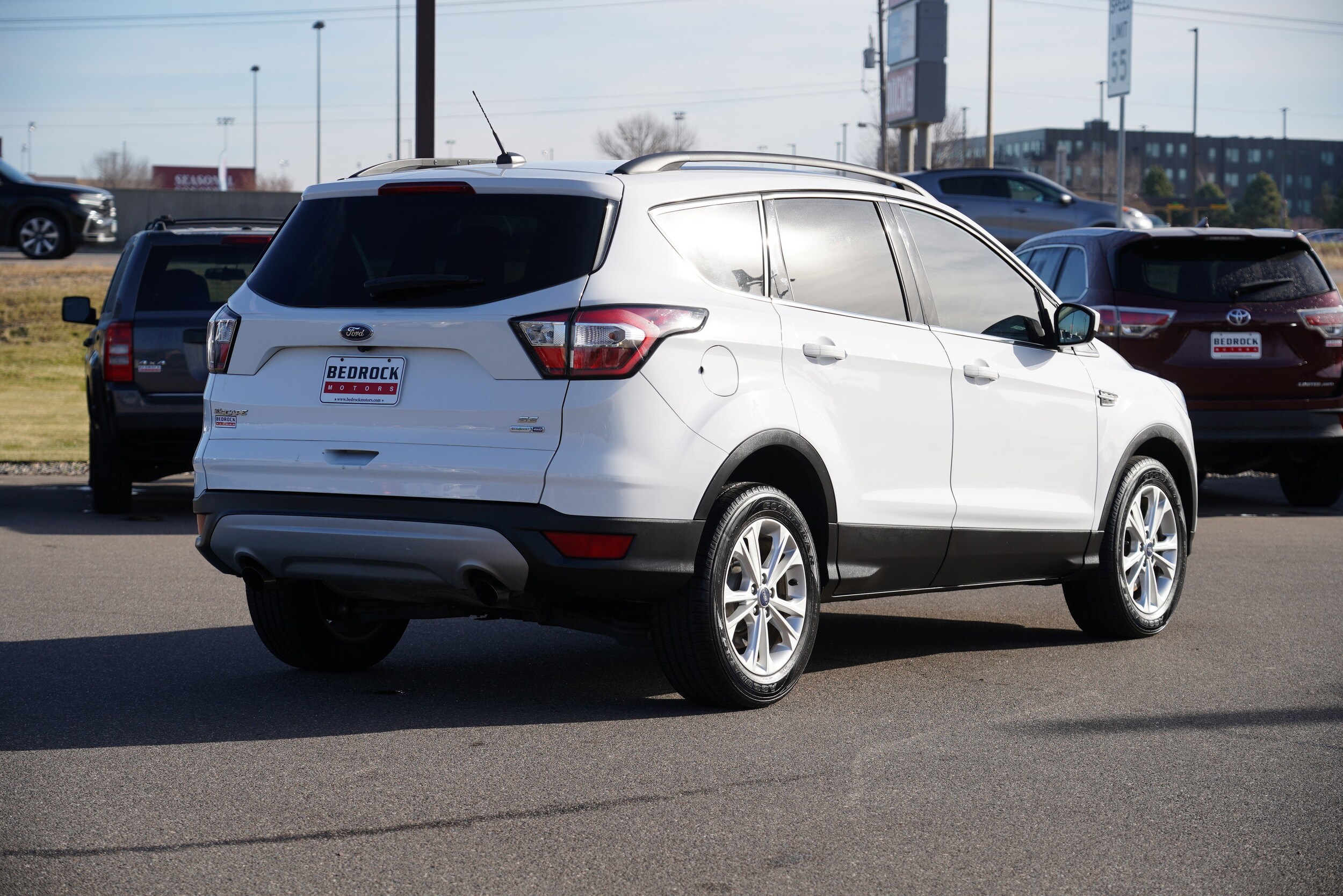 2018 Ford Escape SE photo 2